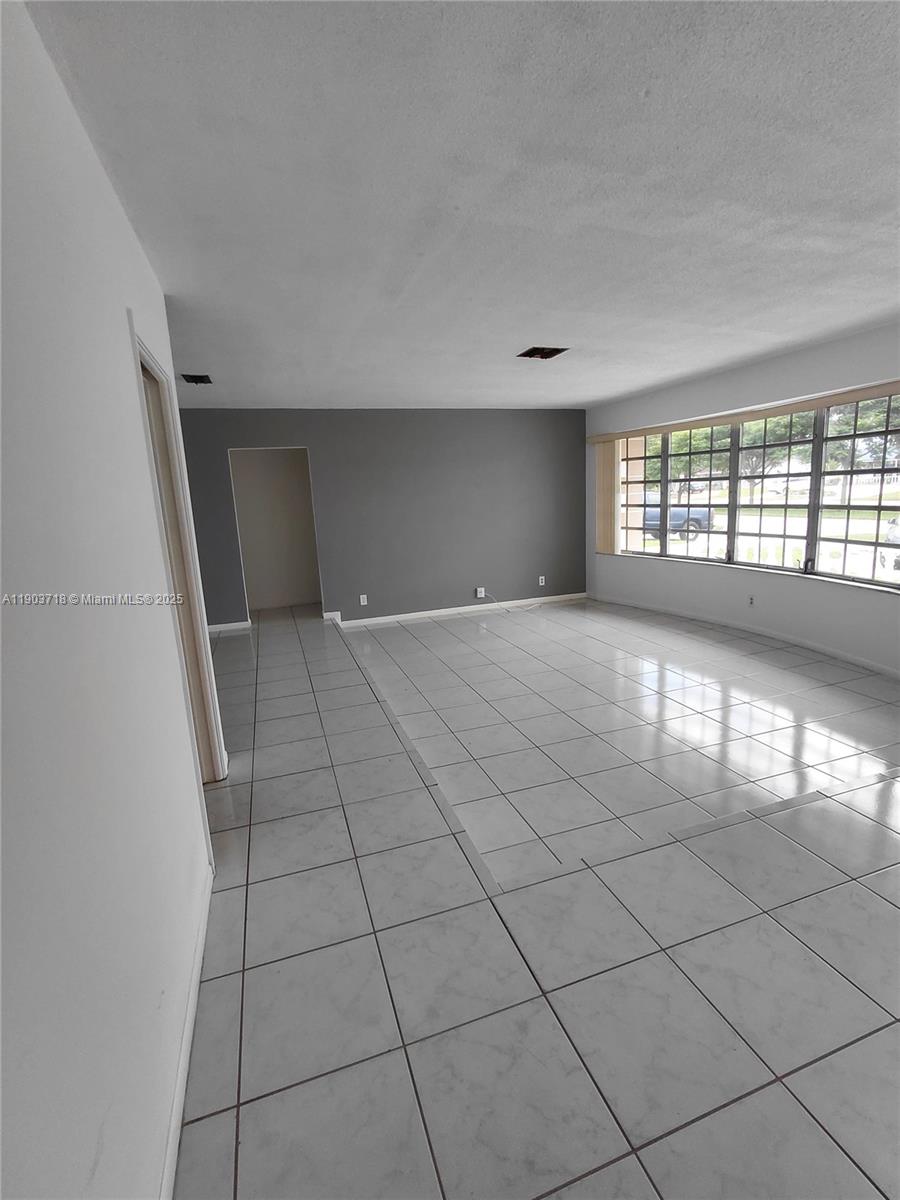 HOLLYWOOD HILLS AMEN PLAT - Residential Lease