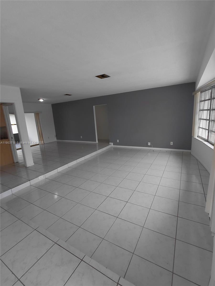 HOLLYWOOD HILLS AMEN PLAT - Residential Lease