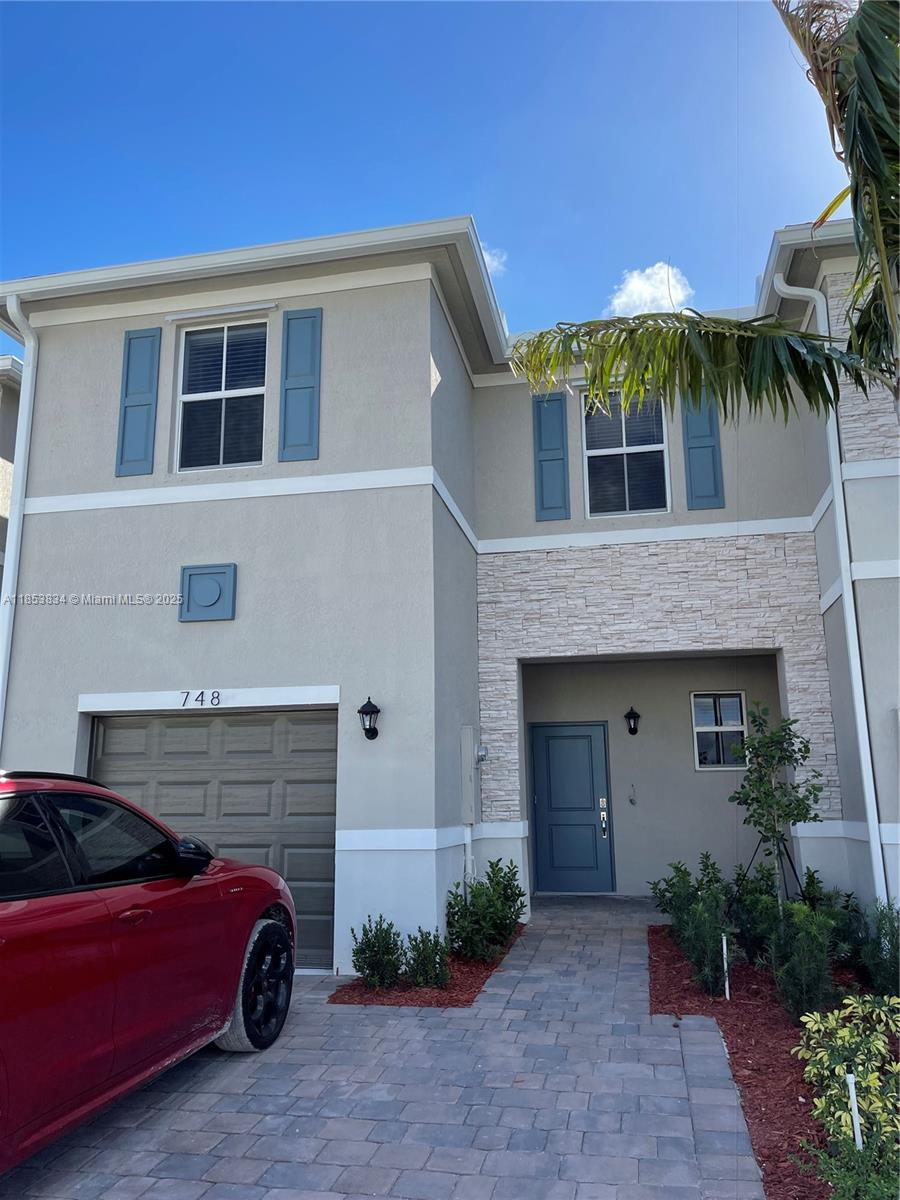 CEDAR AT KEYS GATE - Residential Lease