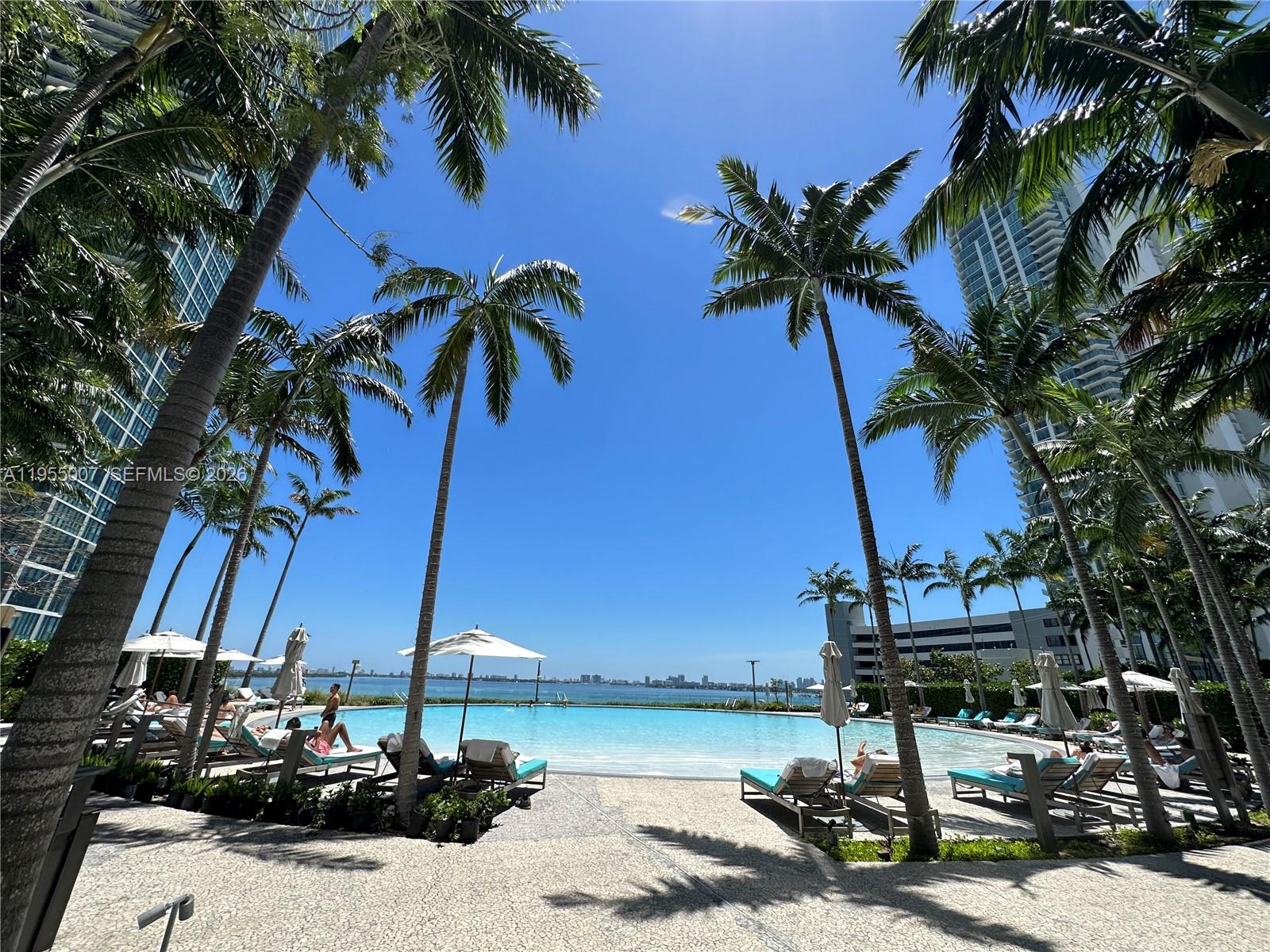 PARAISO BAY CONDO - Residential