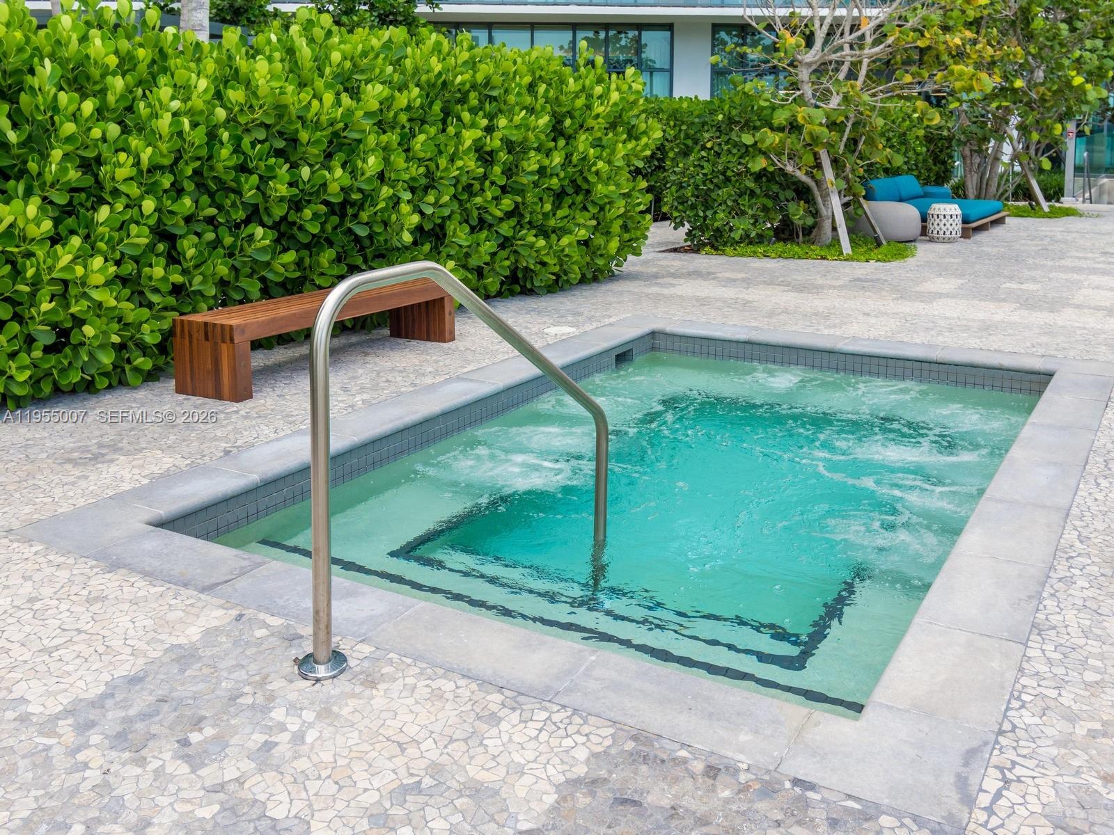 PARAISO BAY CONDO - Residential