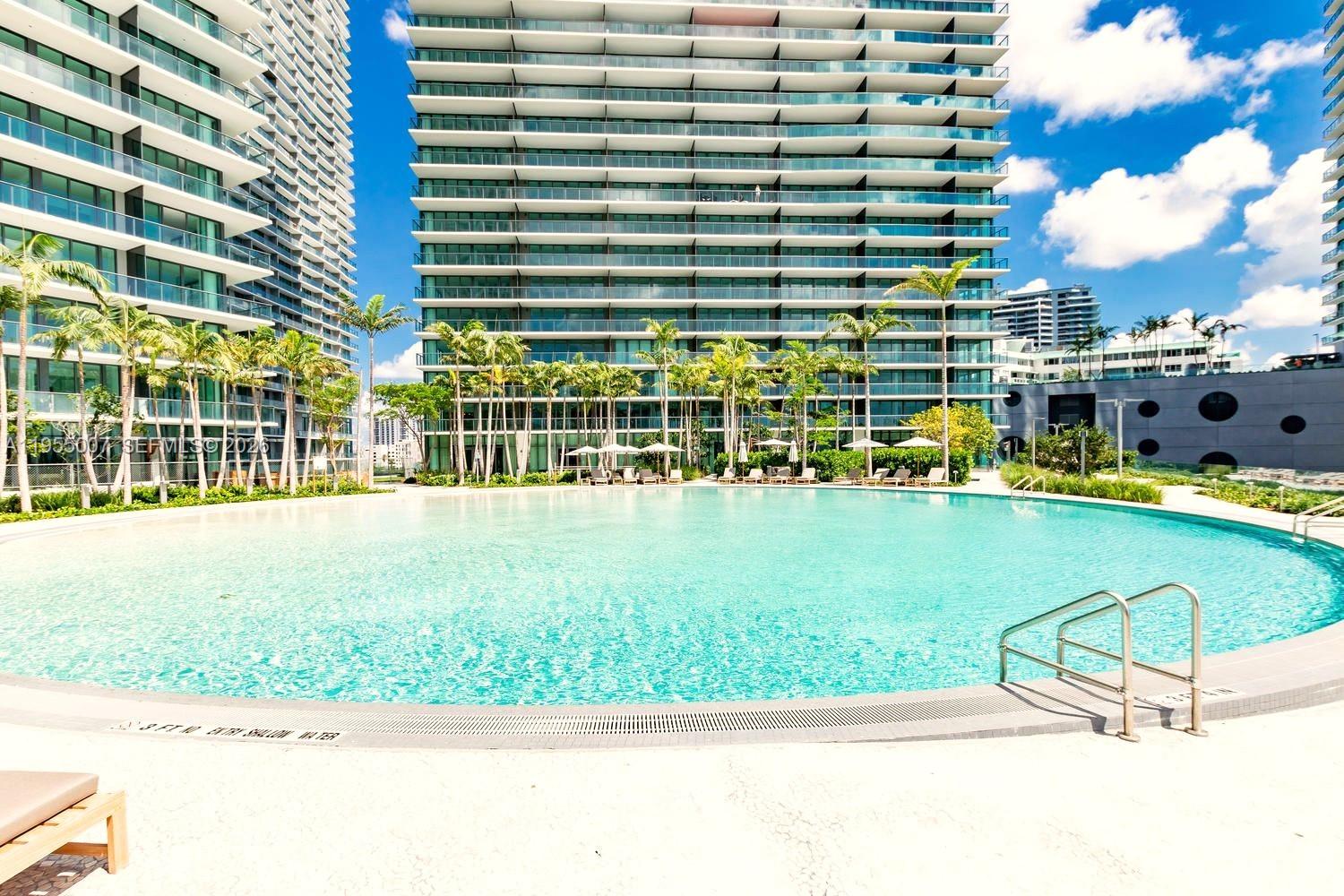 PARAISO BAY CONDO - Residential