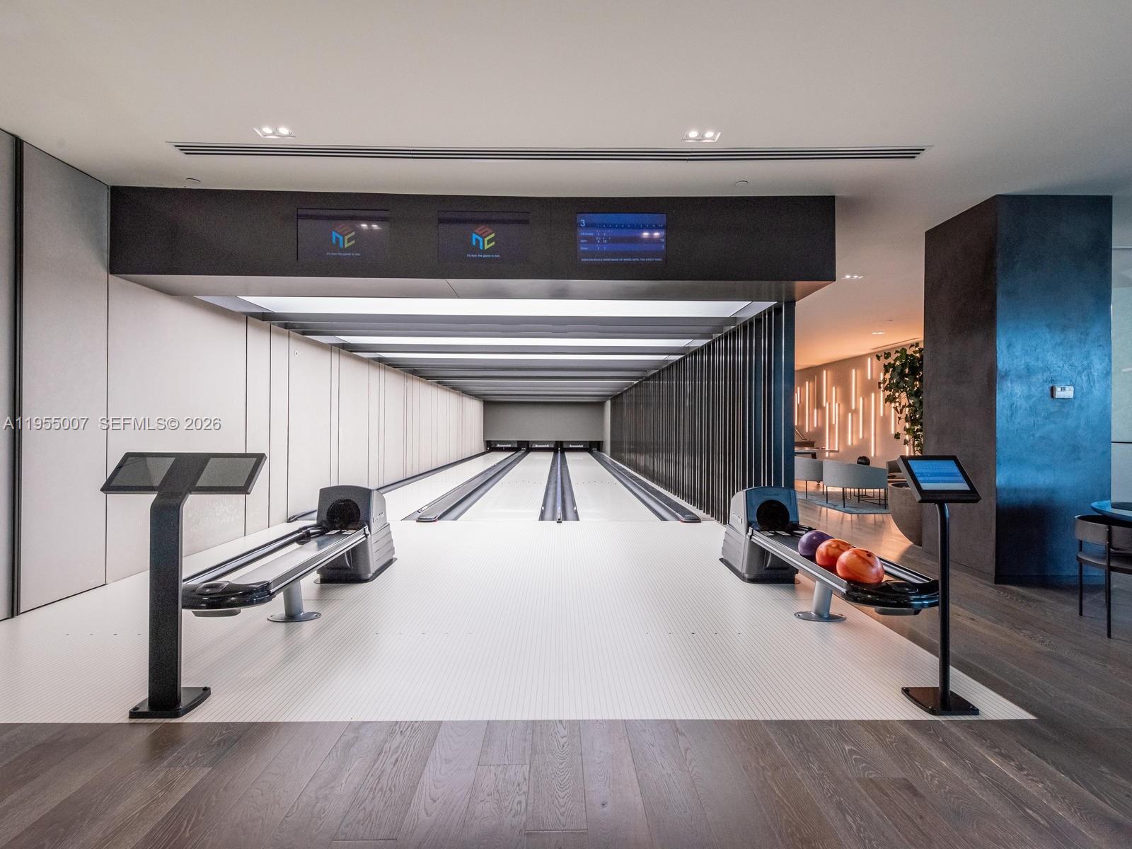 PARAISO BAY CONDO - Residential