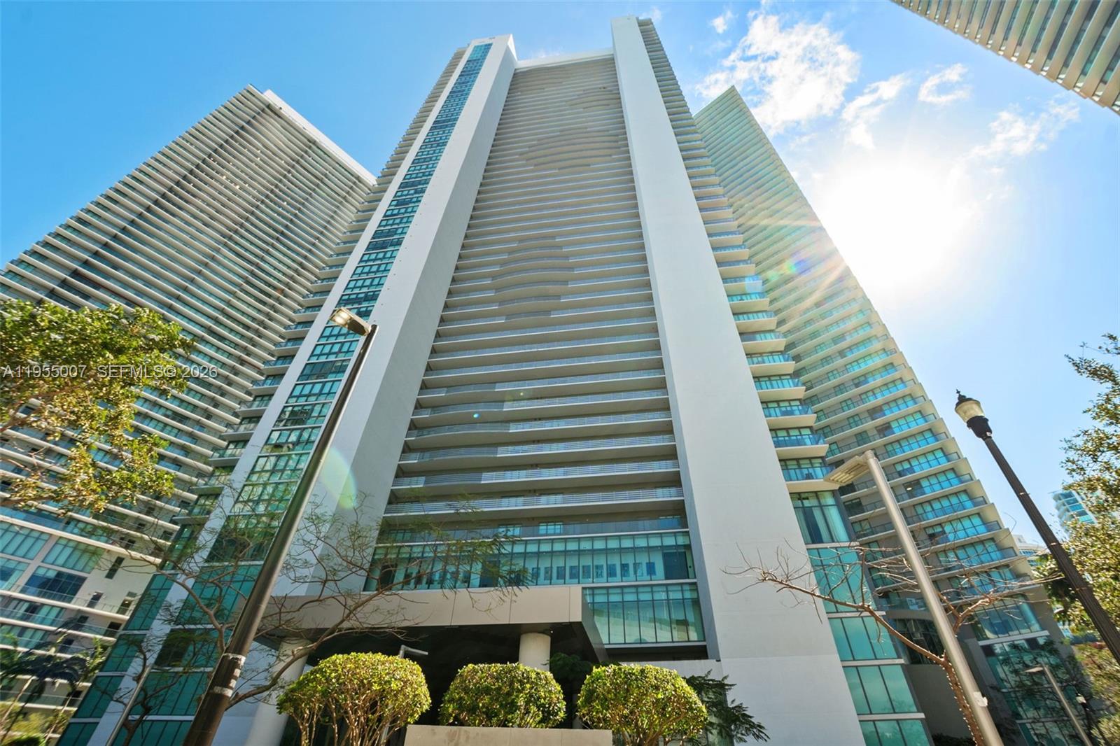 PARAISO BAY CONDO - Residential