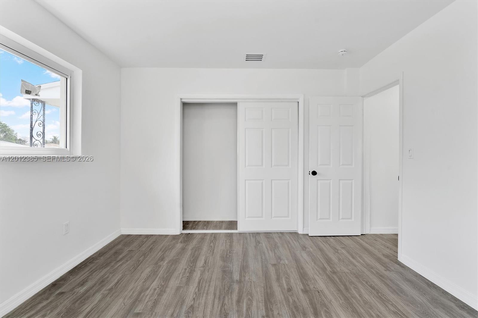 5TH ADDN TO LAWNDALE - Residential Lease