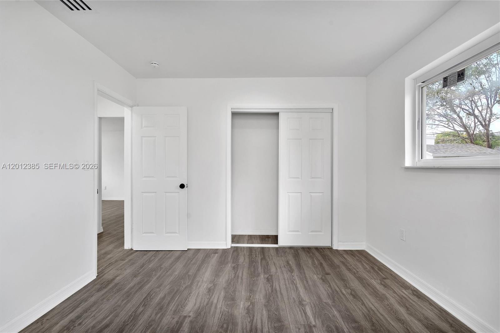 5TH ADDN TO LAWNDALE - Residential Lease