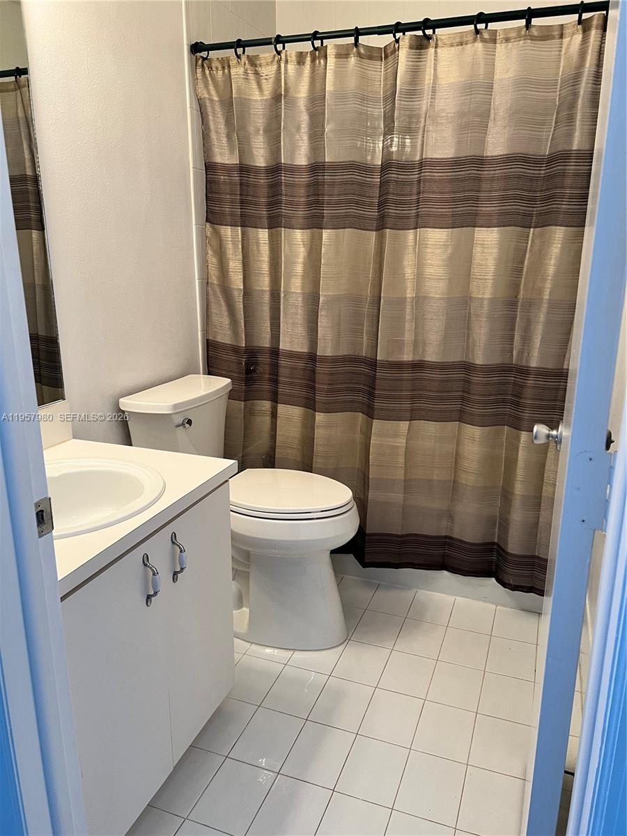 CARIBE LAKES PHASE I - Residential Lease