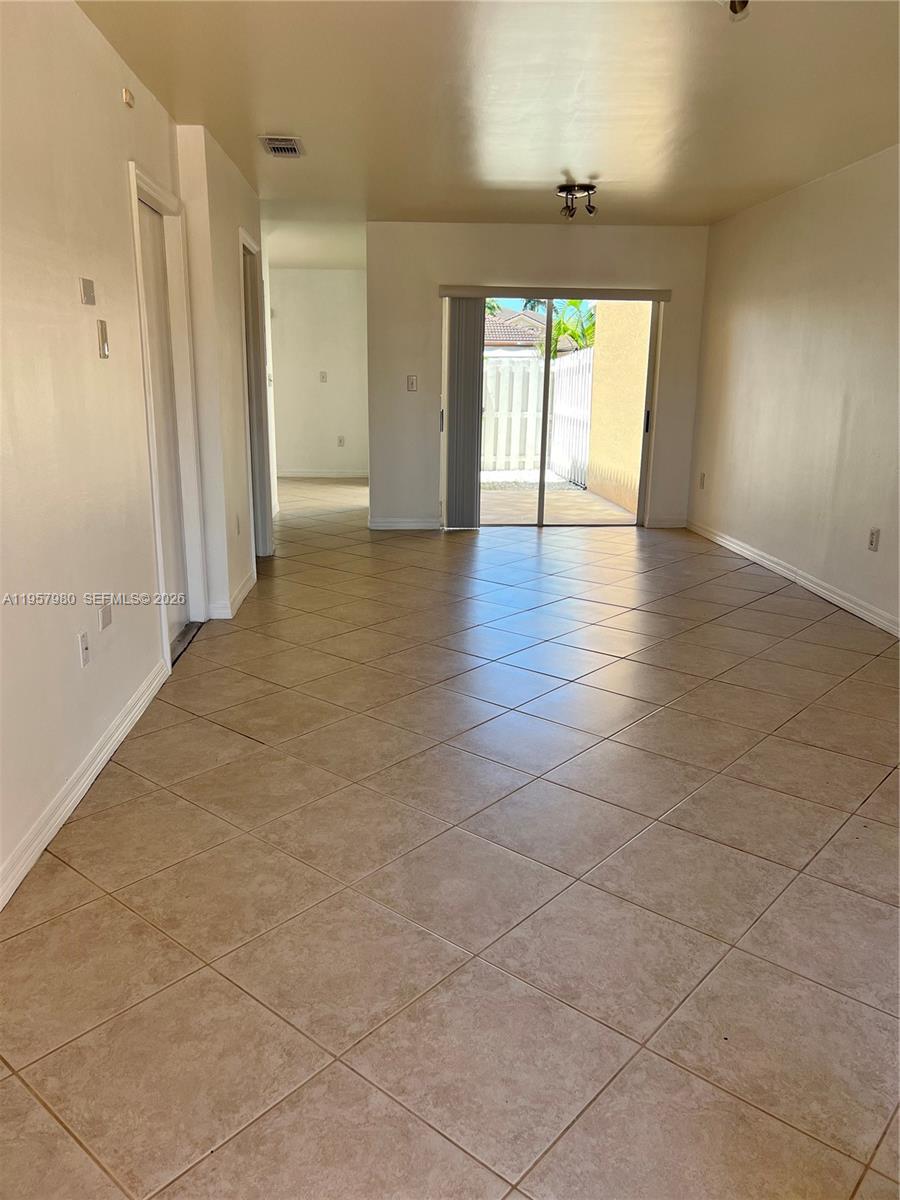 CARIBE LAKES PHASE I - Residential Lease