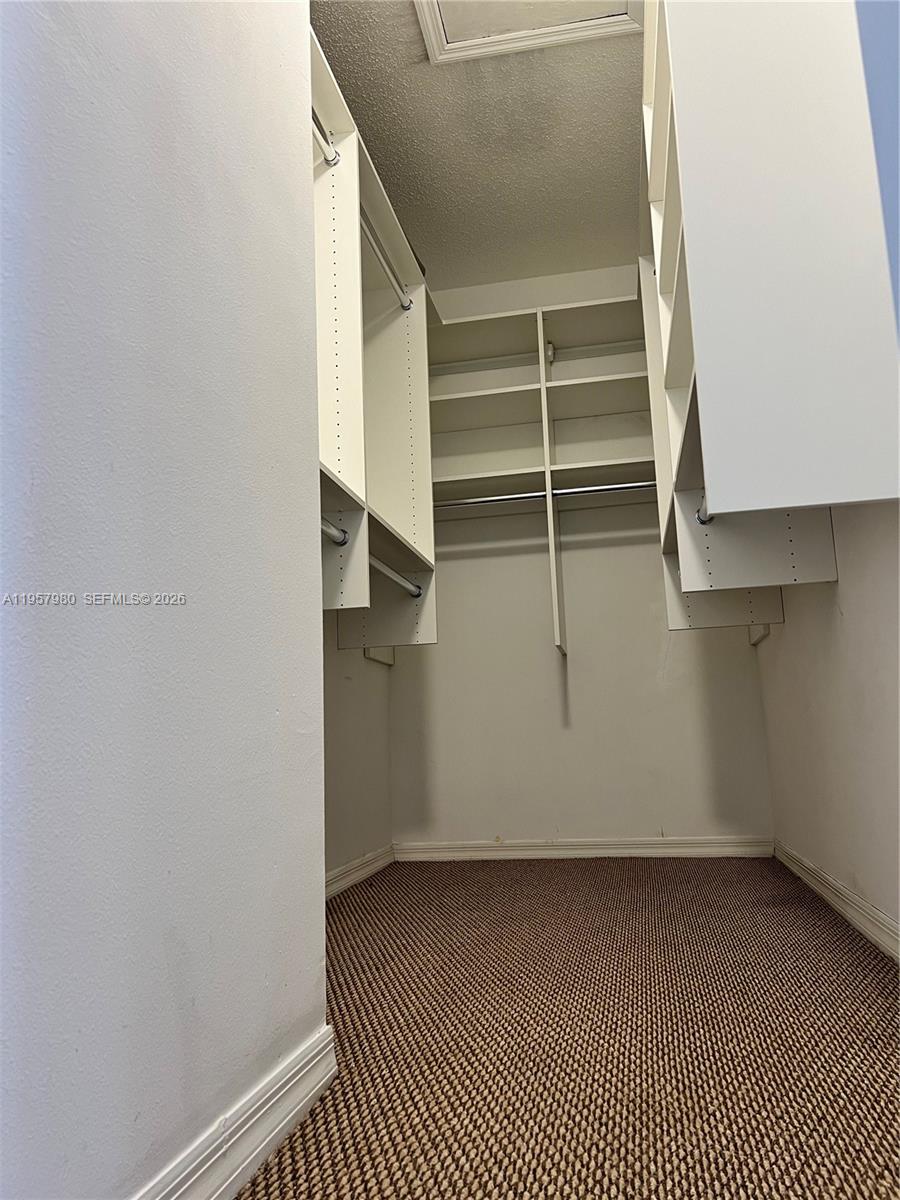 CARIBE LAKES PHASE I - Residential Lease