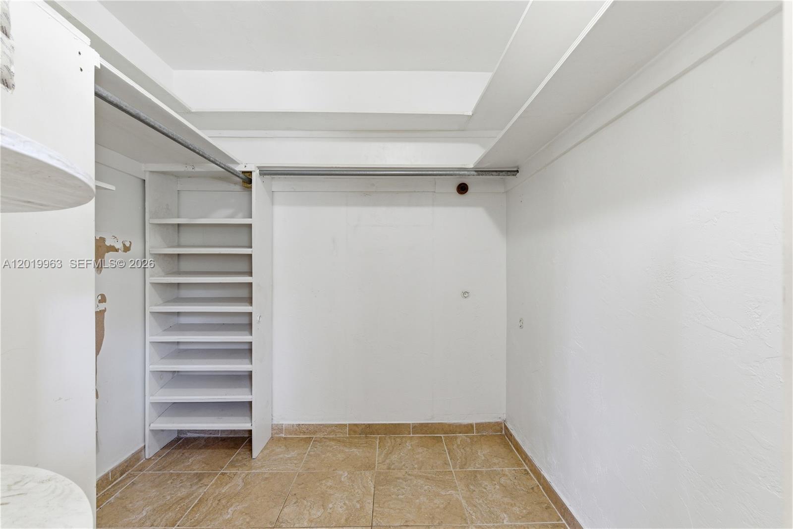 SOUTHWOOD 6TH ADDN - Residential