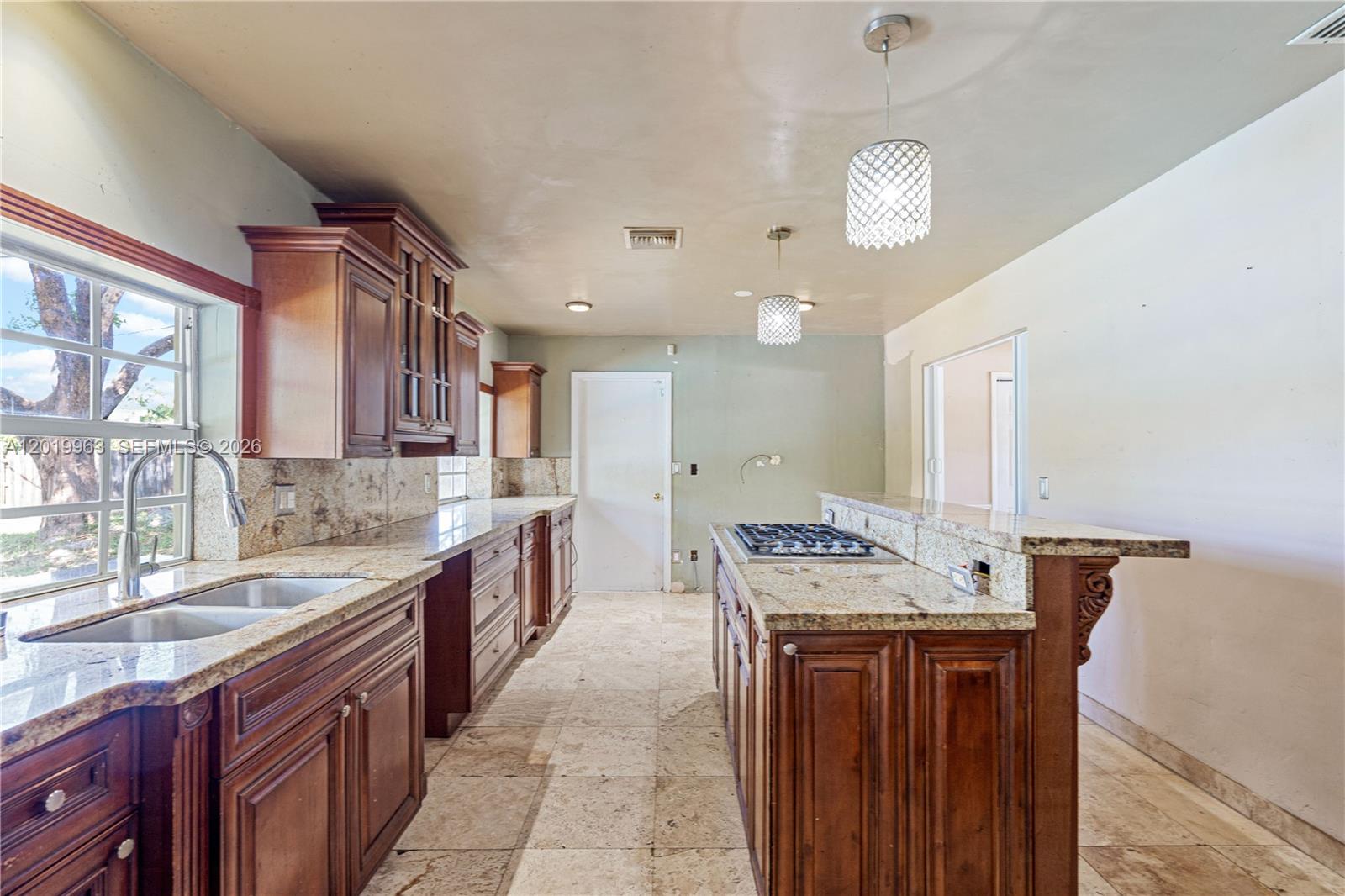 SOUTHWOOD 6TH ADDN - Residential