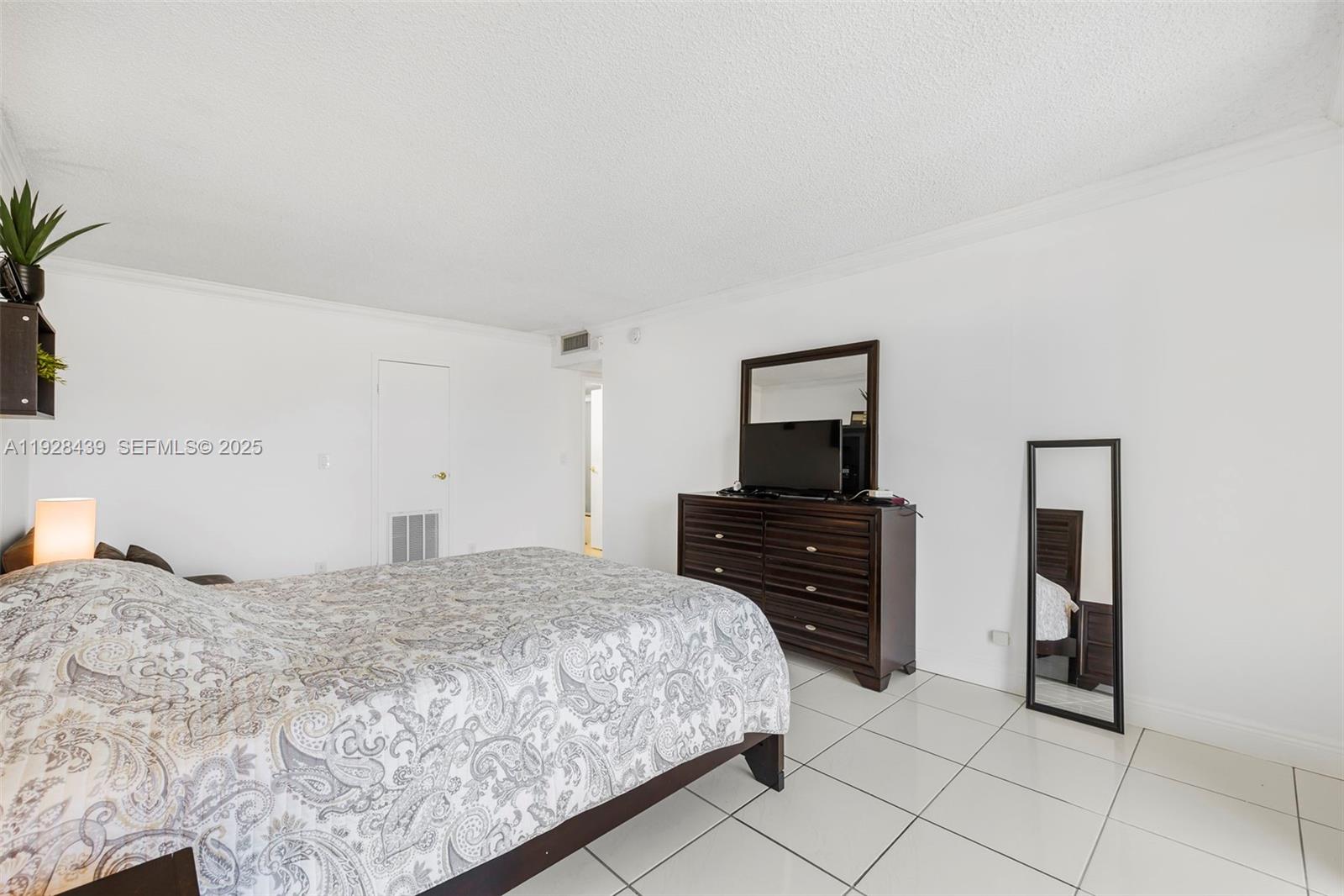 AVANT GARDE CONDO - Residential