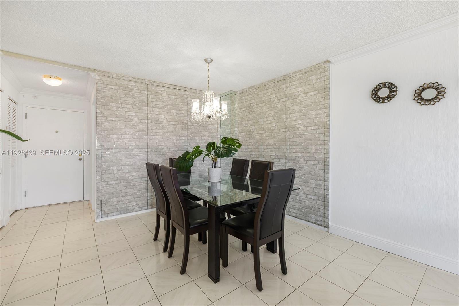 AVANT GARDE CONDO - Residential