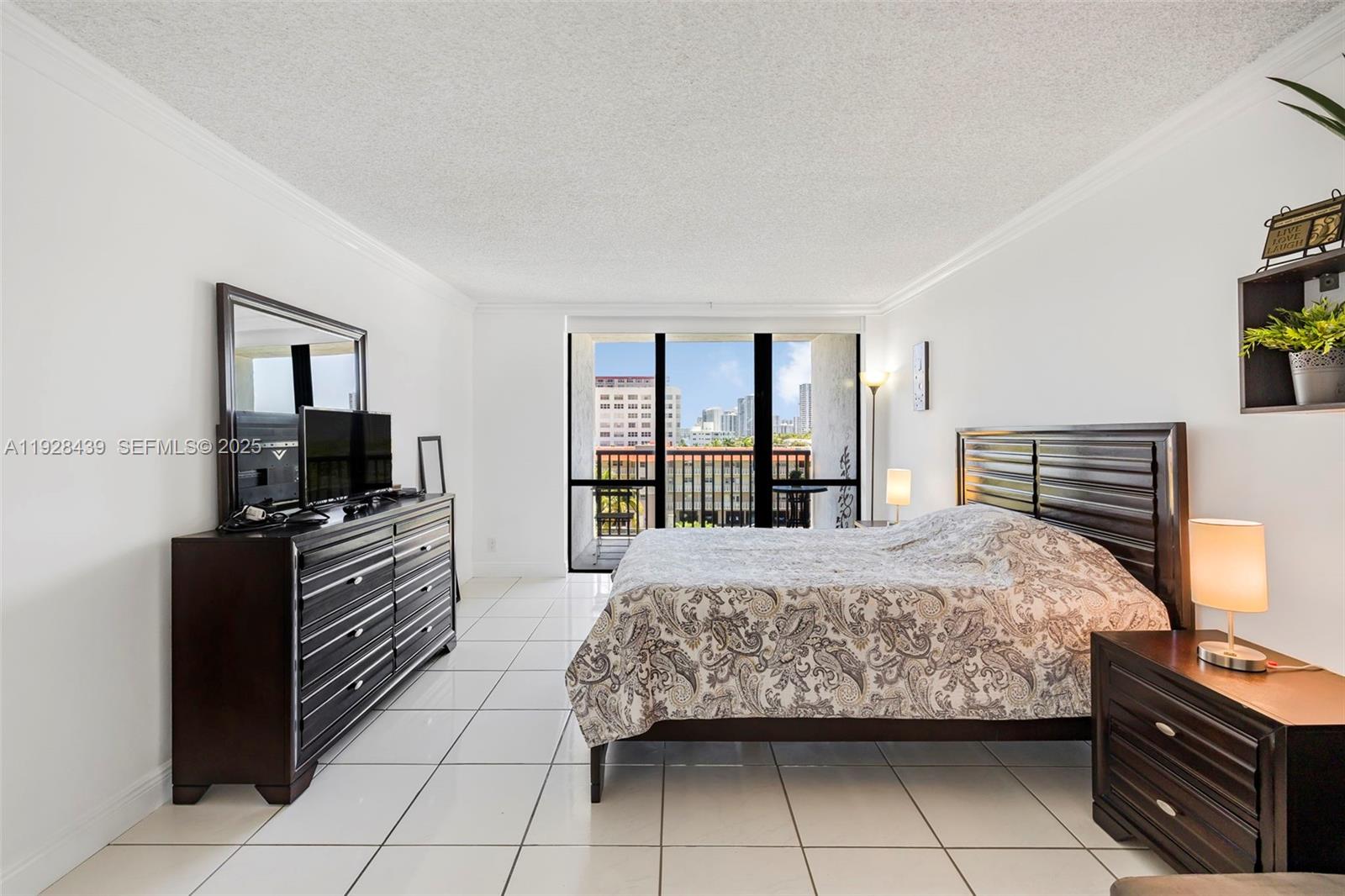 AVANT GARDE CONDO - Residential