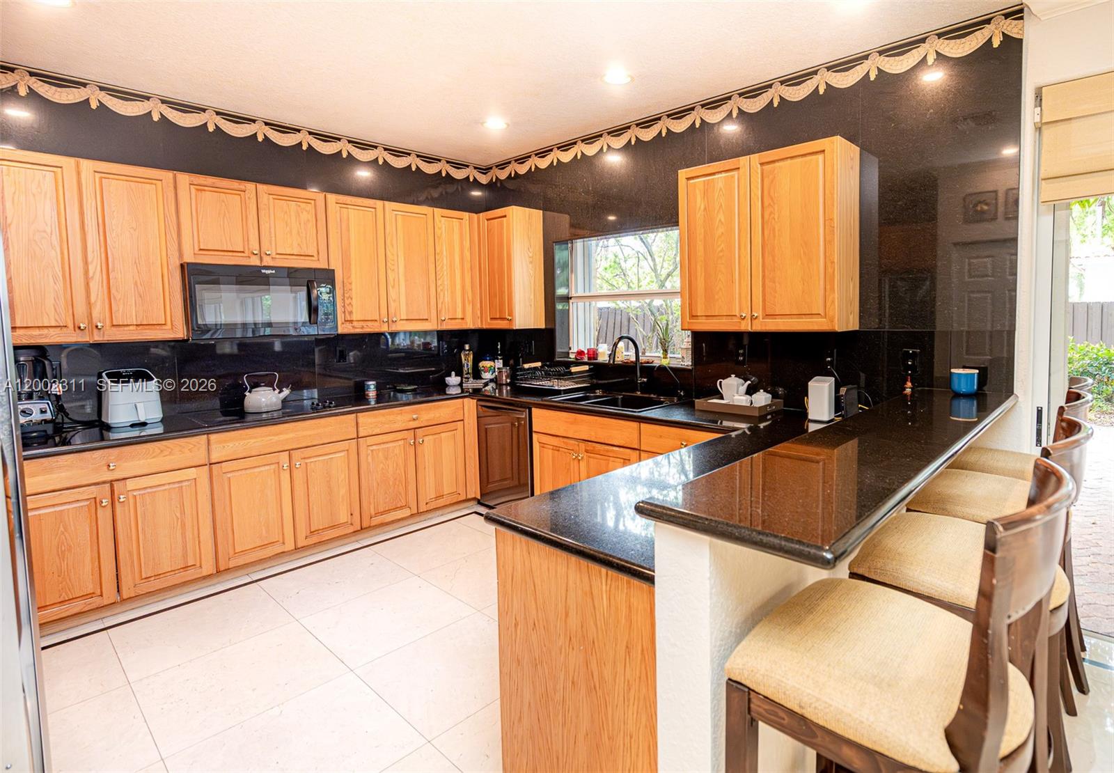 DORAL ISLES PACIFICA - Residential