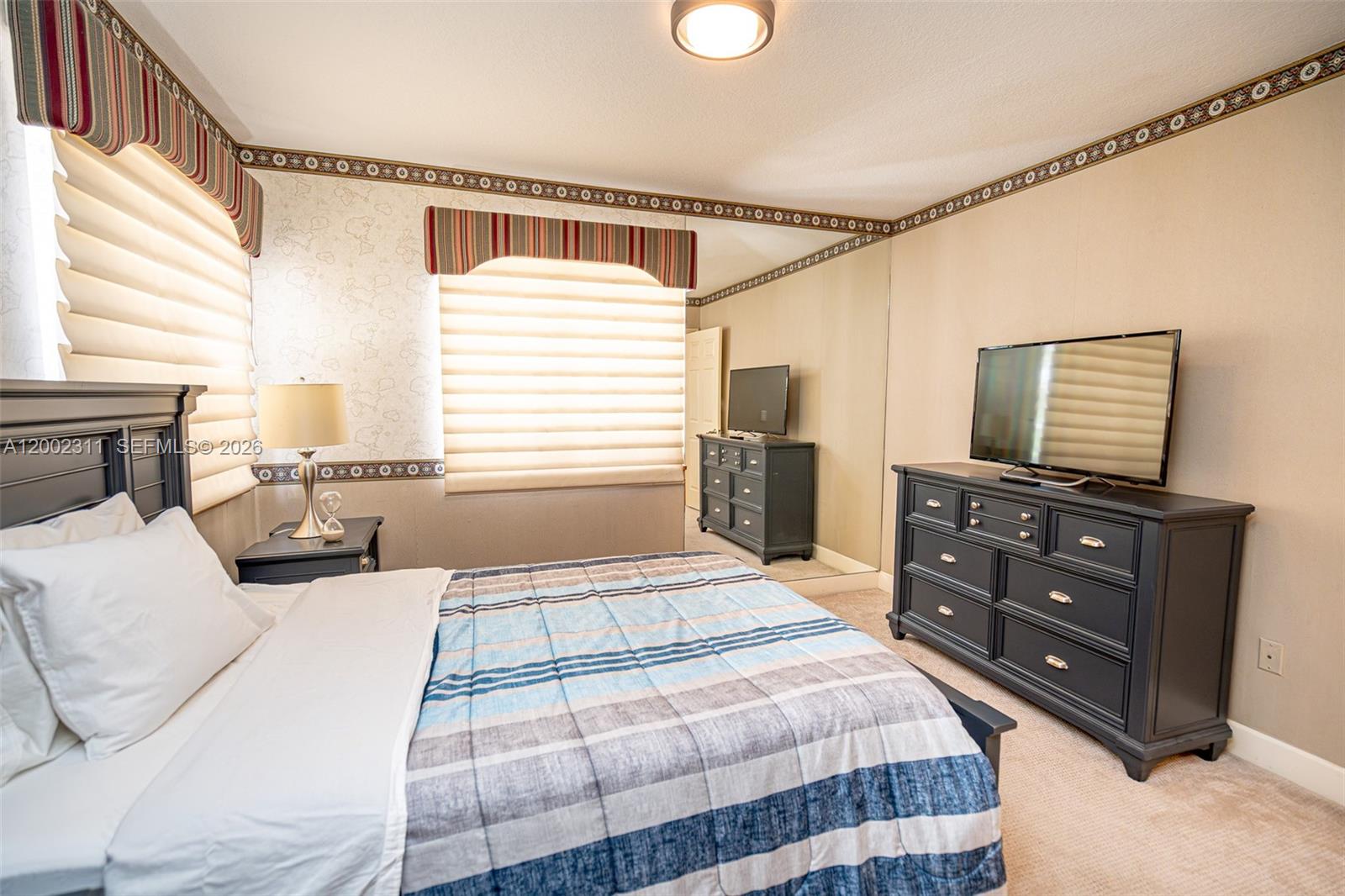 DORAL ISLES PACIFICA - Residential