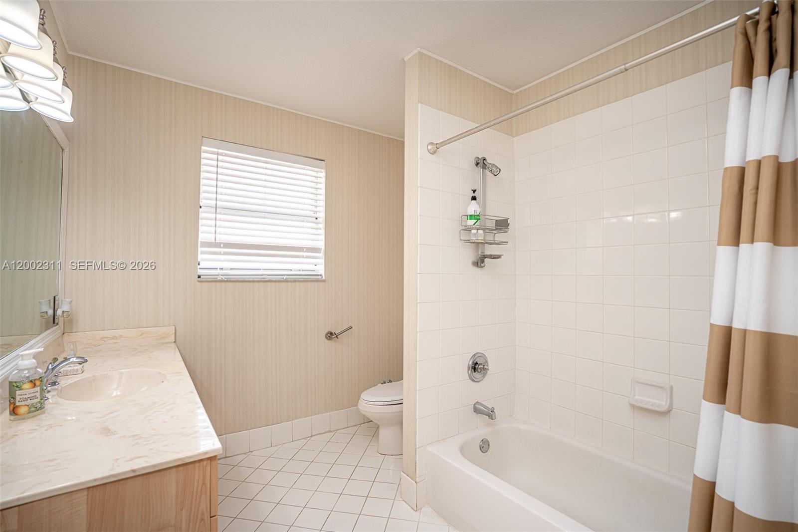 DORAL ISLES PACIFICA - Residential