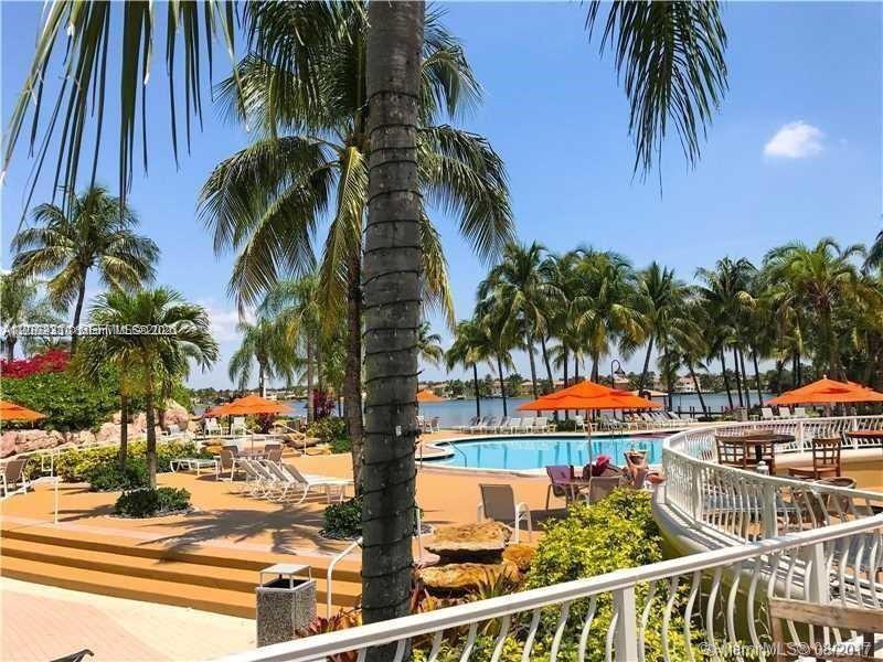 DORAL ISLES PACIFICA - Residential