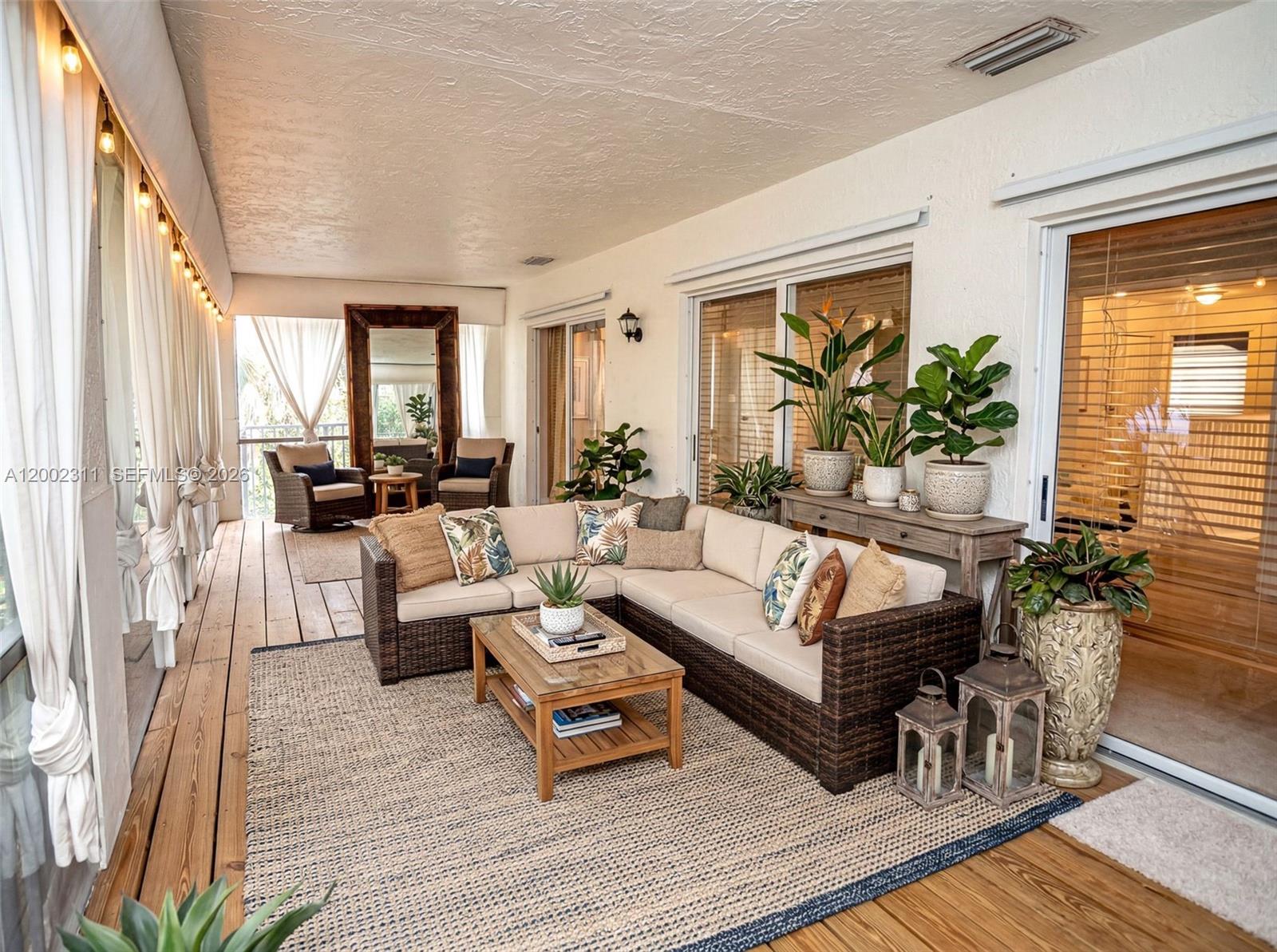 DORAL ISLES PACIFICA - Residential