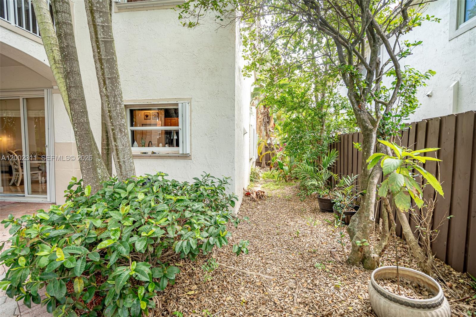 DORAL ISLES PACIFICA - Residential