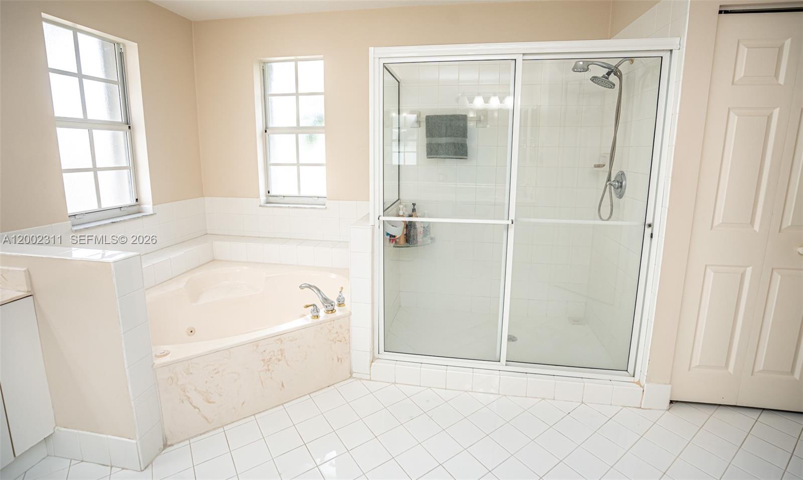 DORAL ISLES PACIFICA - Residential