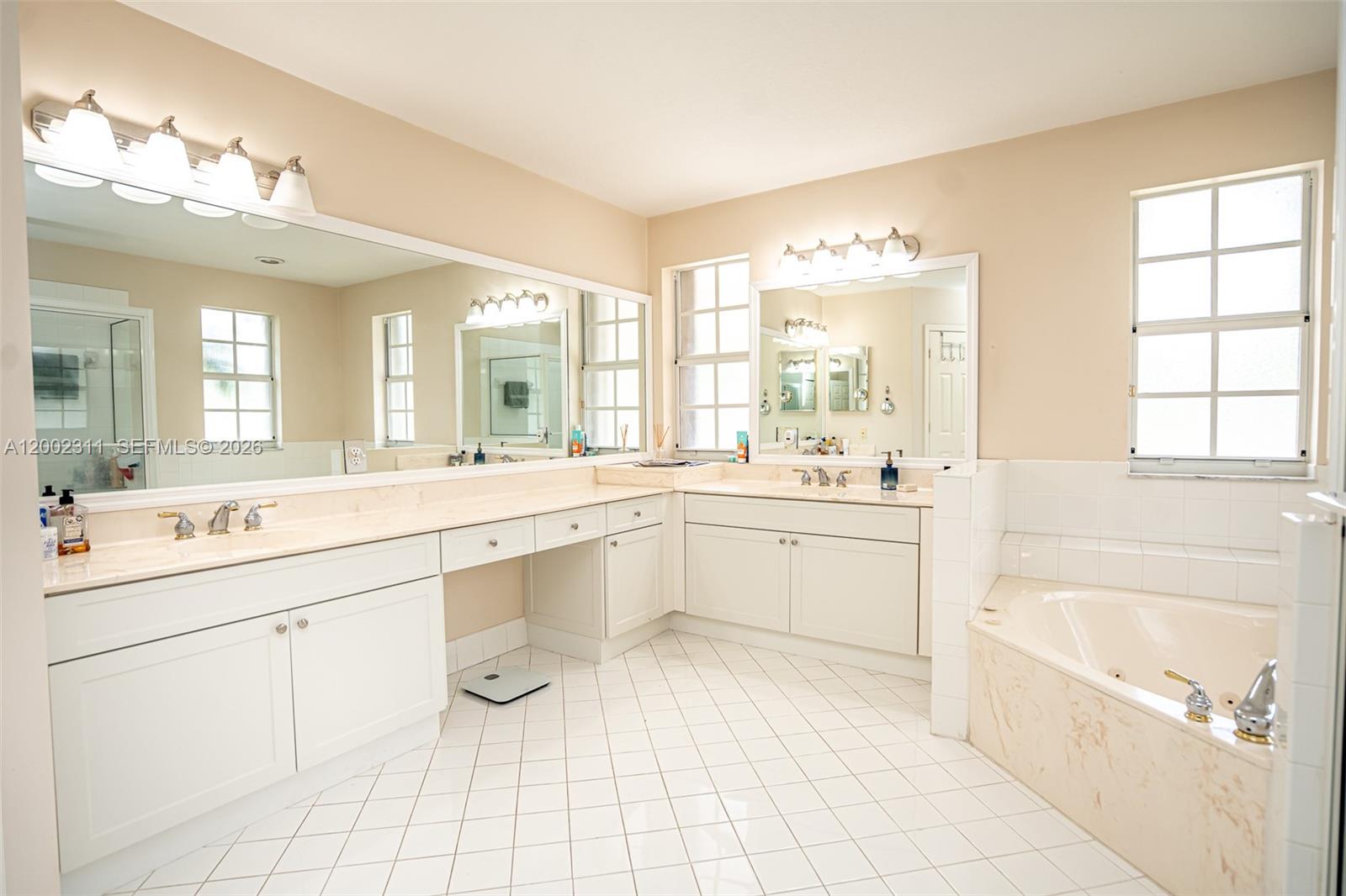 DORAL ISLES PACIFICA - Residential