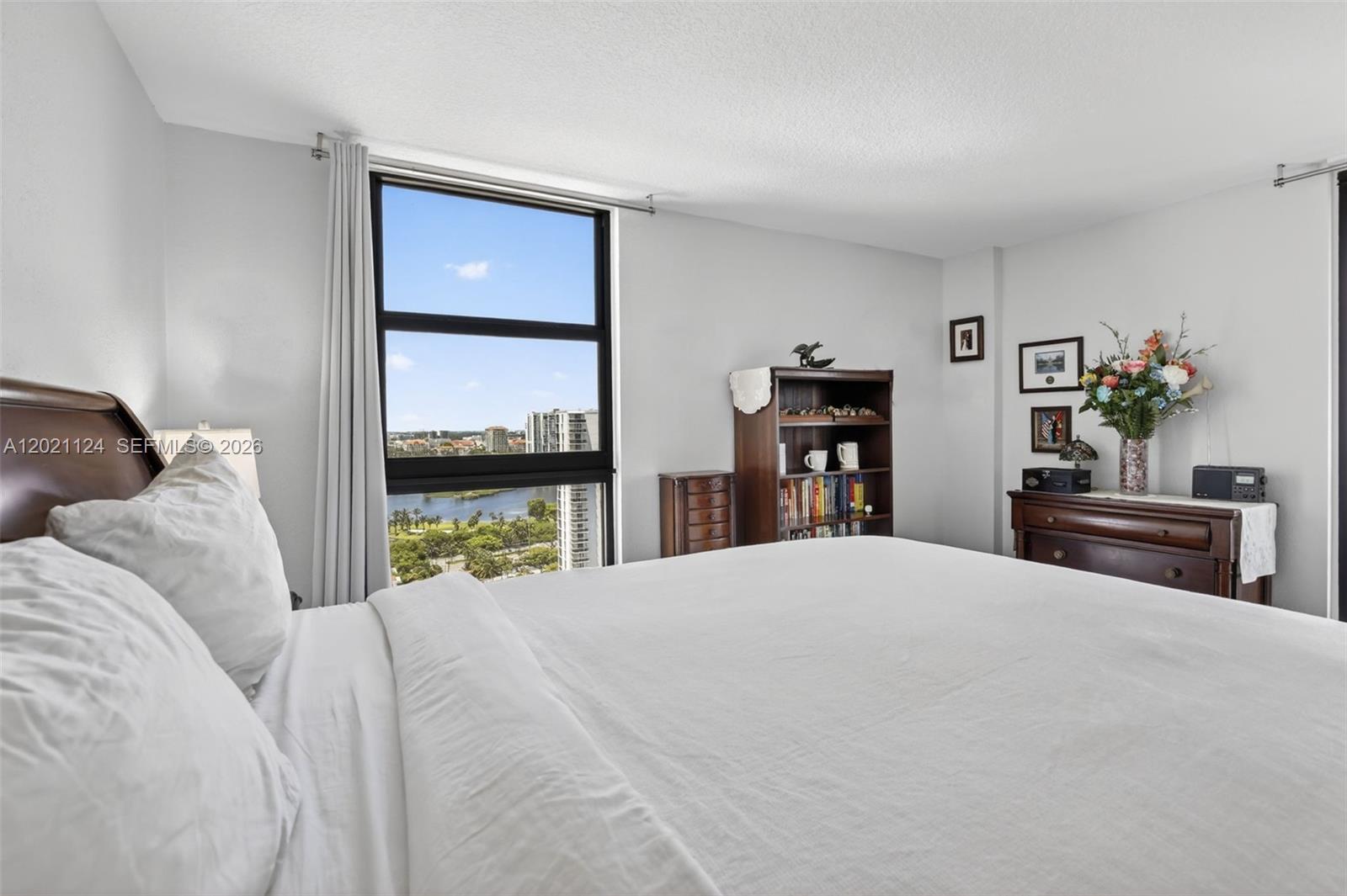 WATERVIEW CONDO - Residential