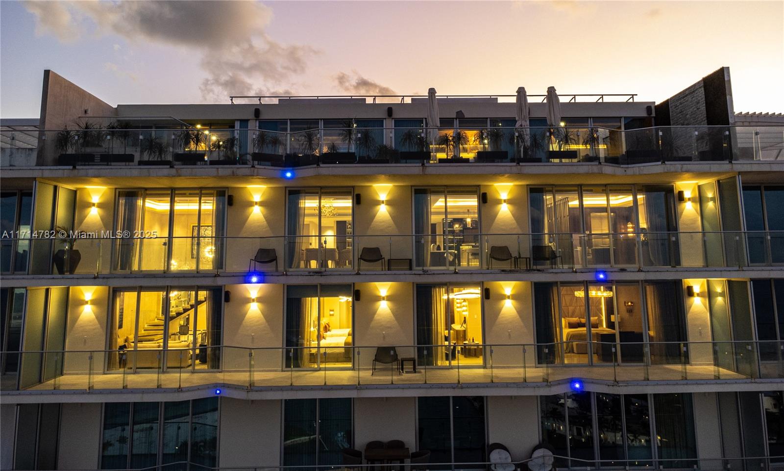 ZONA HOTELERA - Residential
