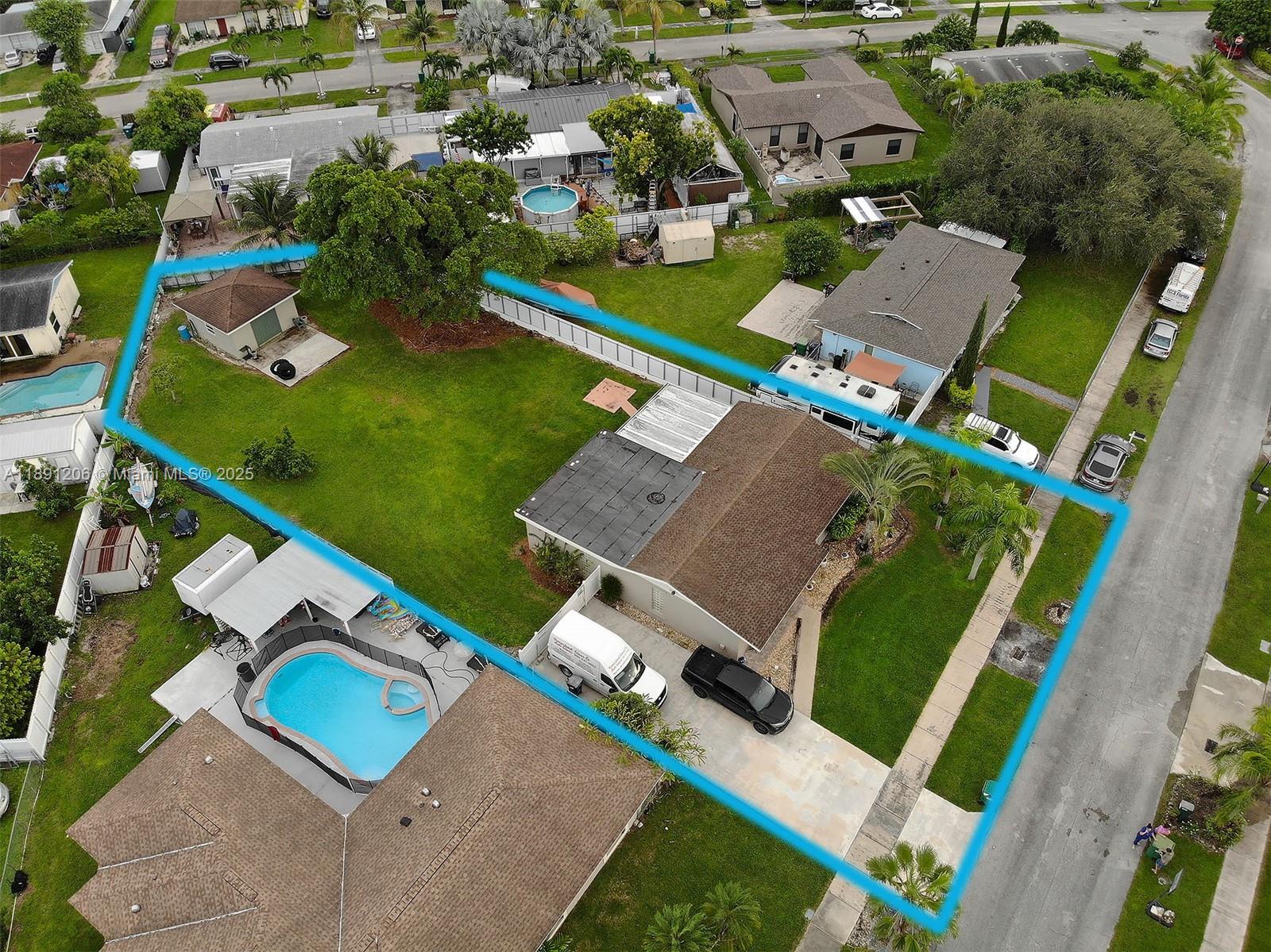 MEADOW WOOD MANOR SEC I - Residential