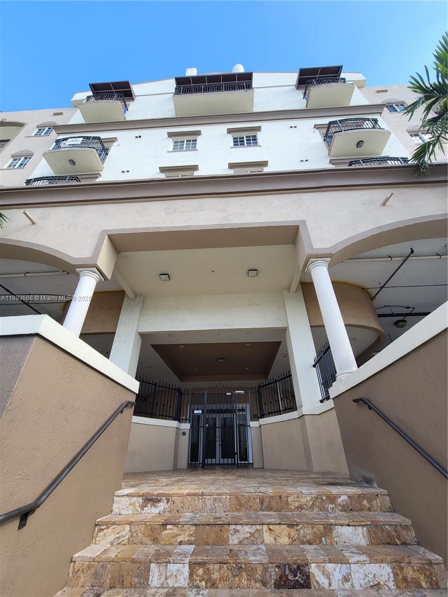 GRANADA GRAND CONDO - Residential Lease