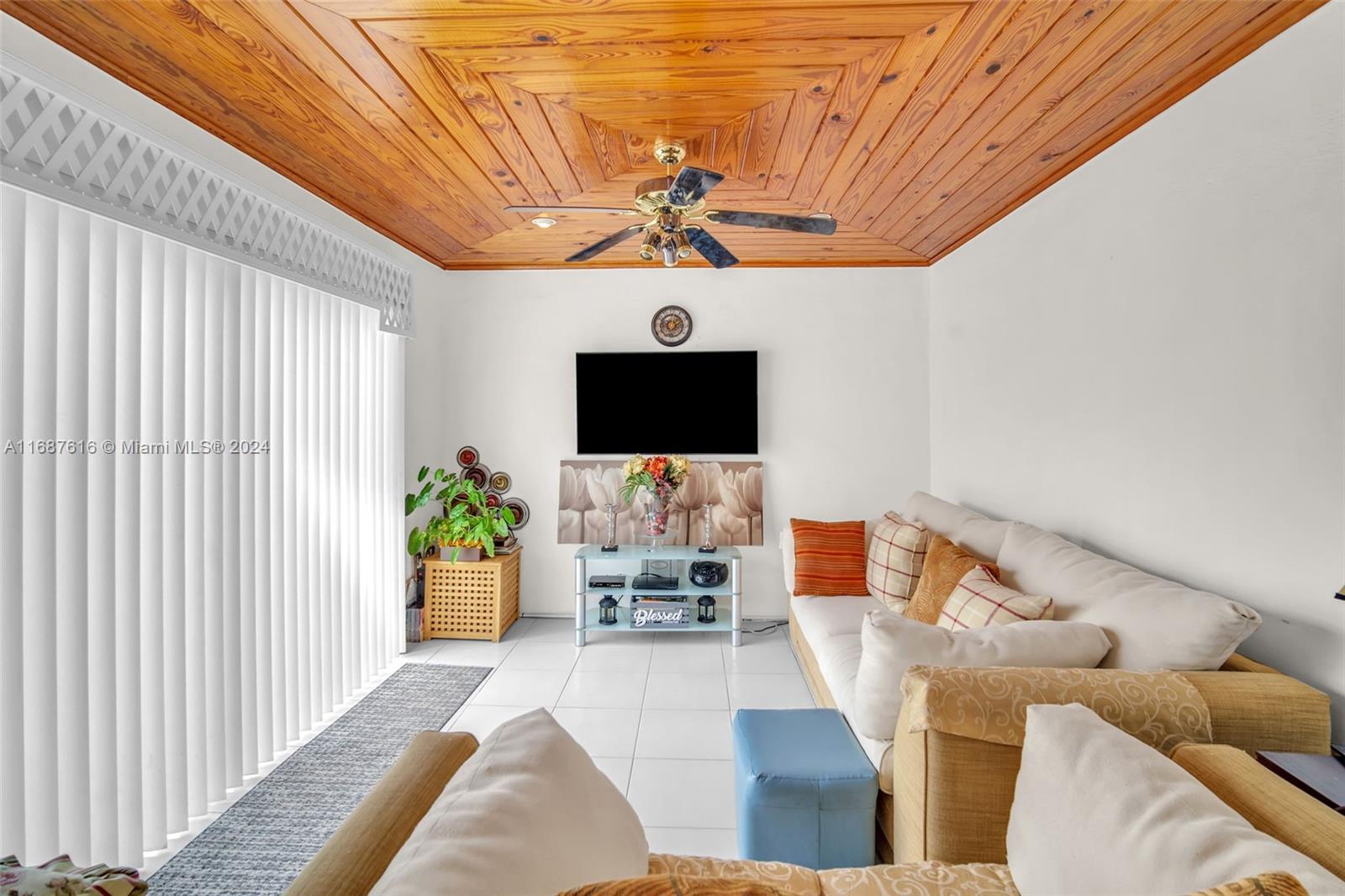 OAKBROOK VIII CONDO - Residential