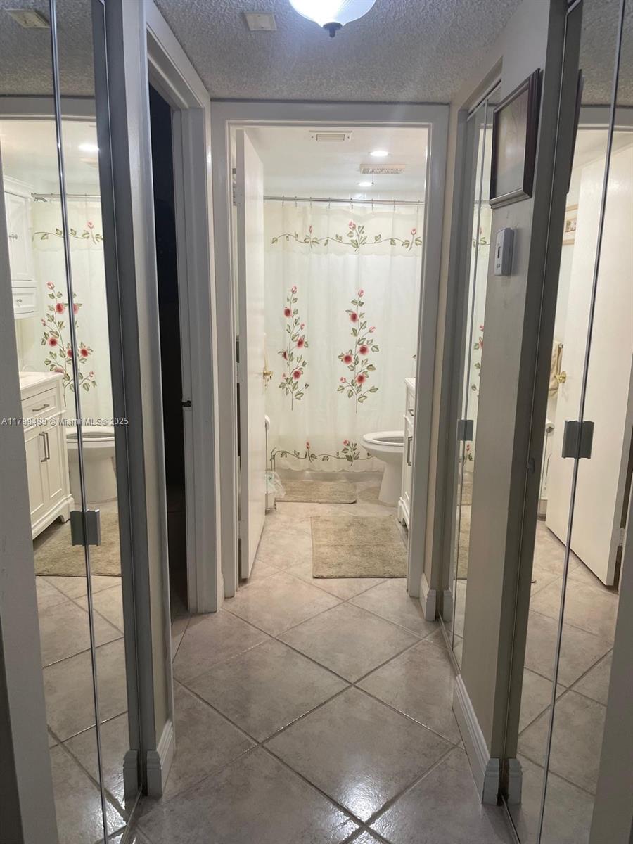 10 OF PALM SPRINGS 2 COND - Residential