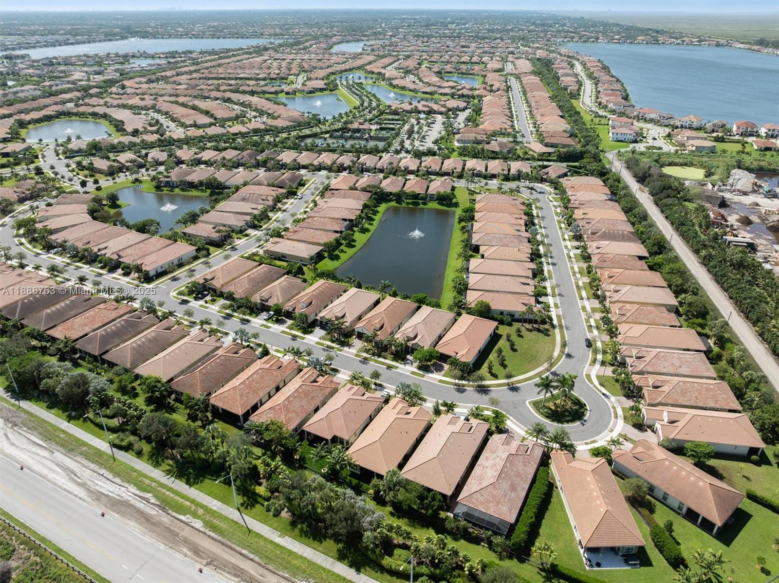 PARKLAND ROYALE - Residential