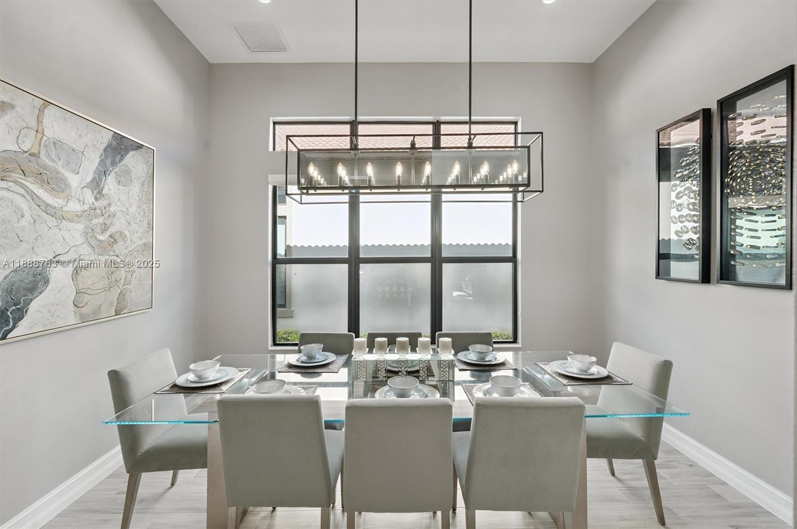 12065 N Kalmar Cir