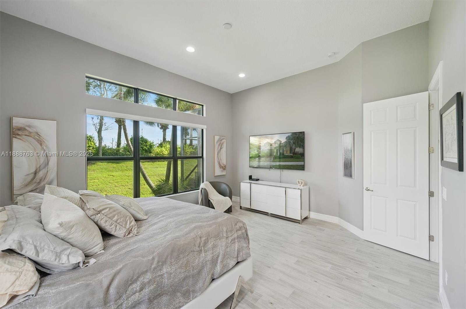 PARKLAND ROYALE - Residential