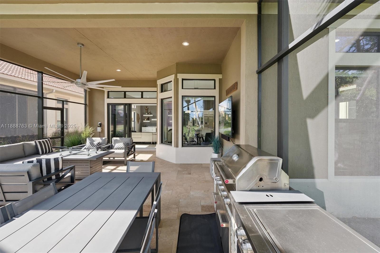 PARKLAND ROYALE - Residential
