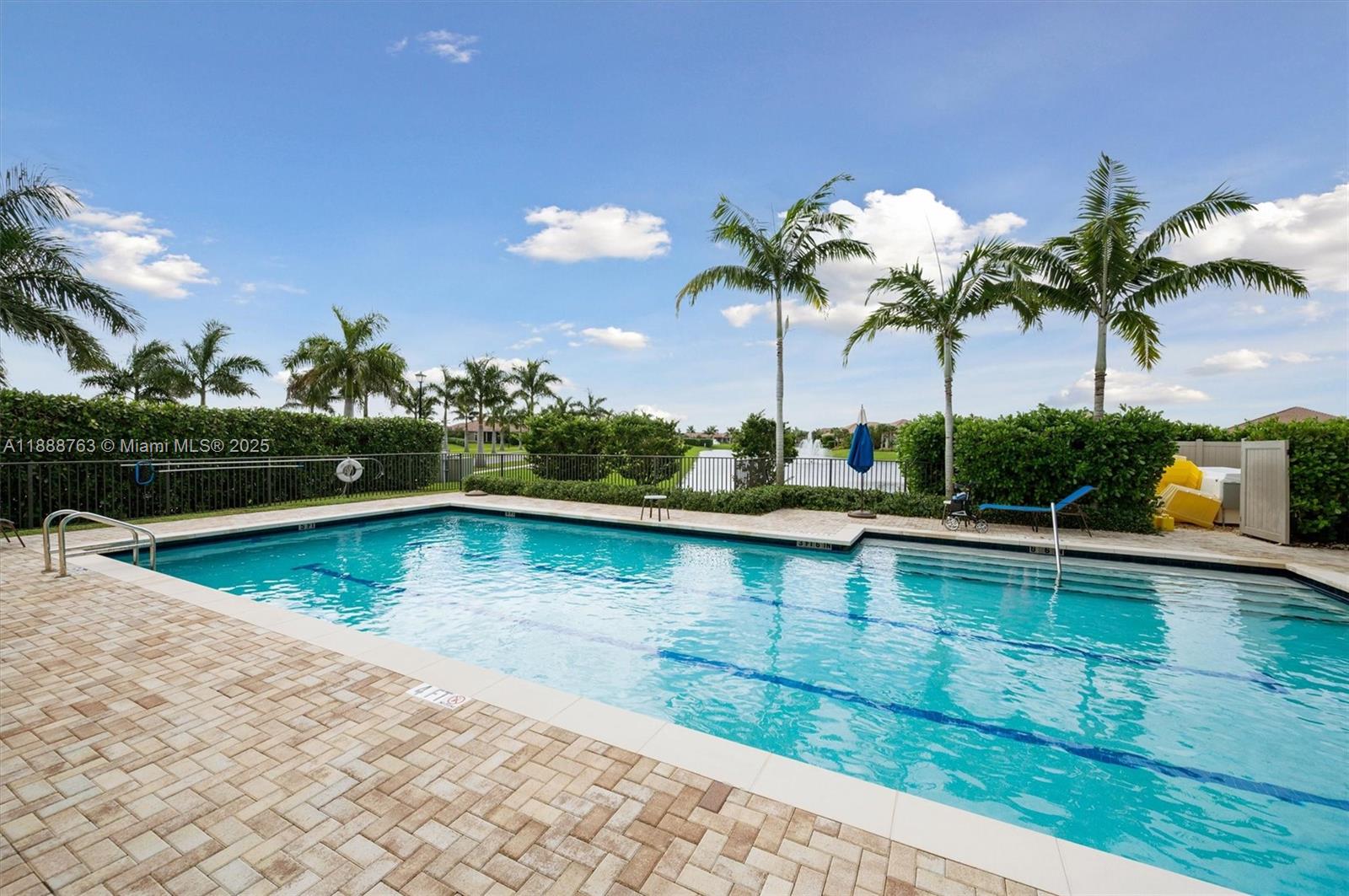 PARKLAND ROYALE - Residential
