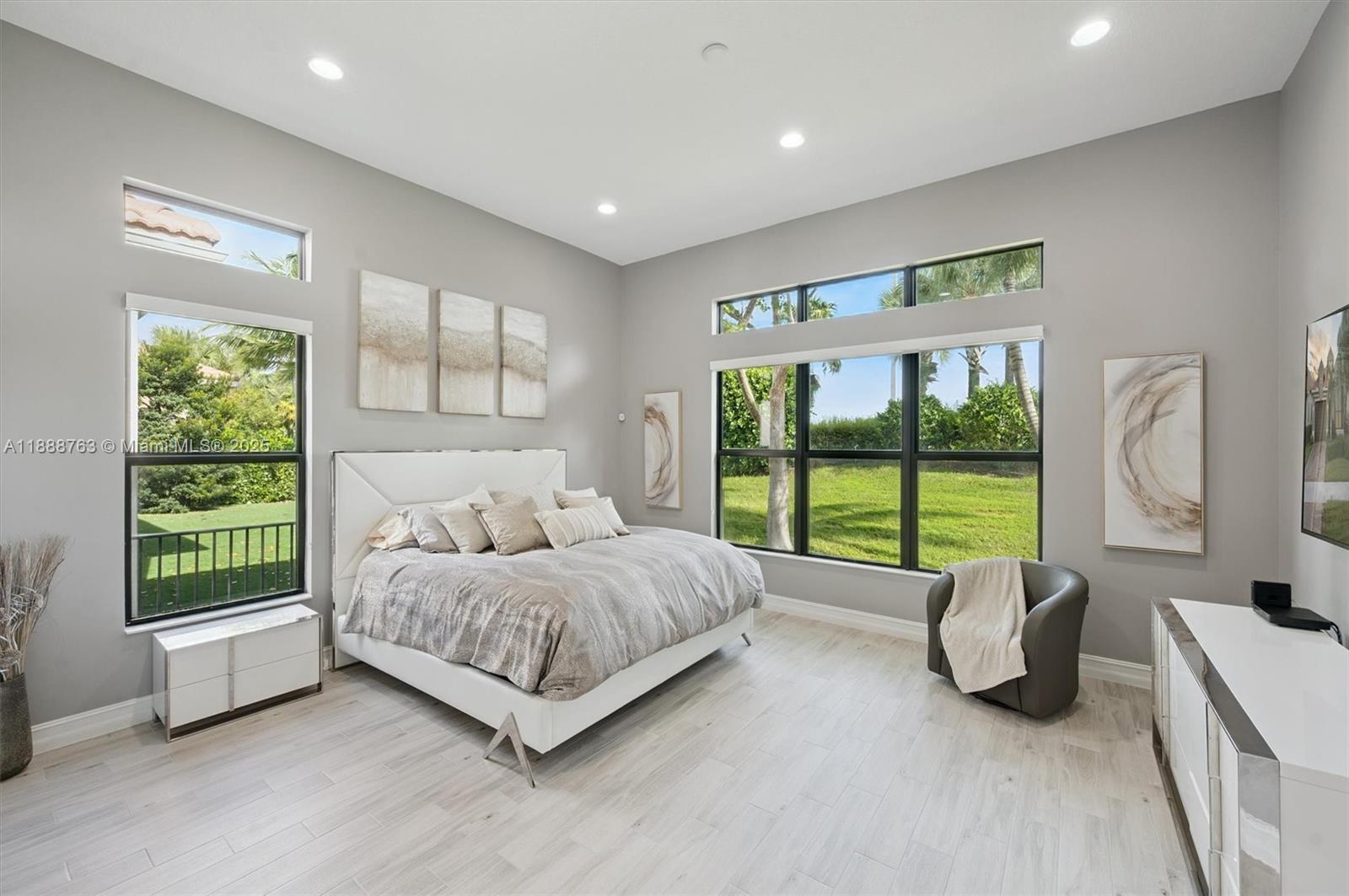 PARKLAND ROYALE - Residential