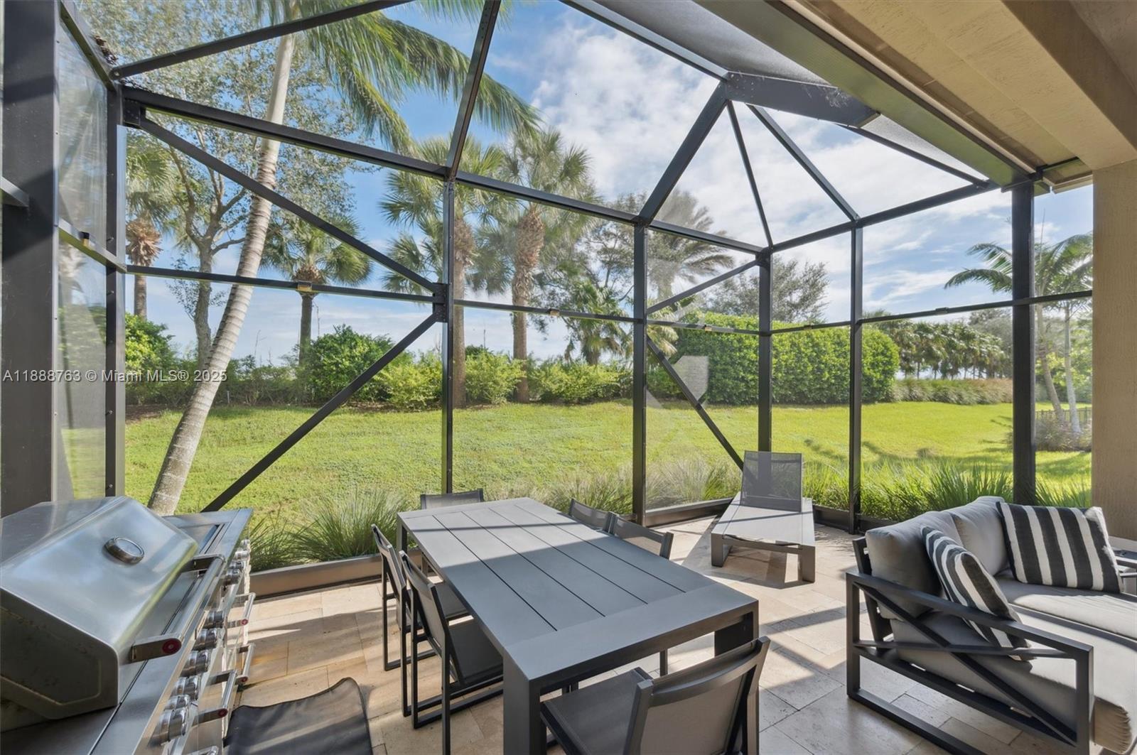 PARKLAND ROYALE - Residential