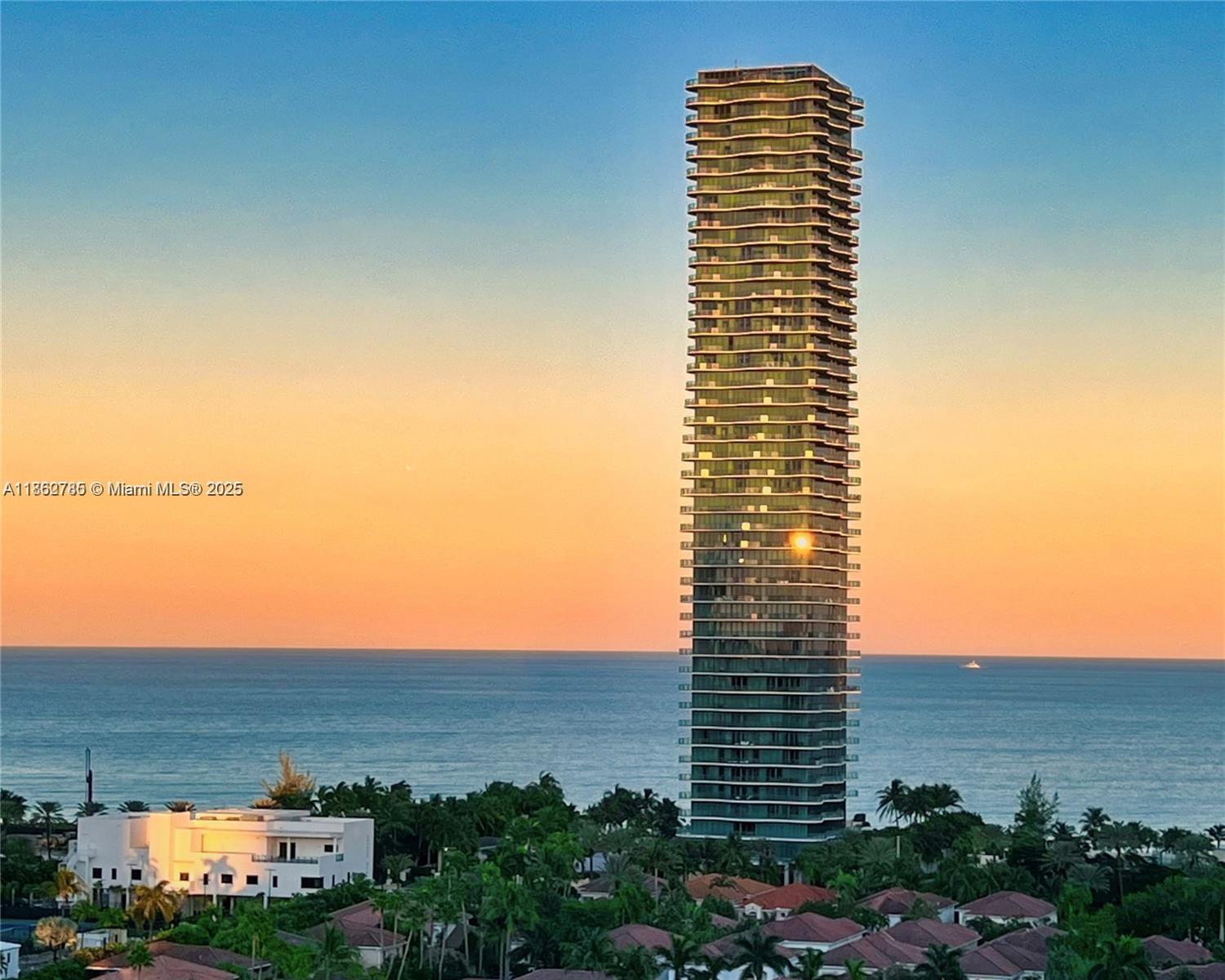 19390 Collins Ave PH-24