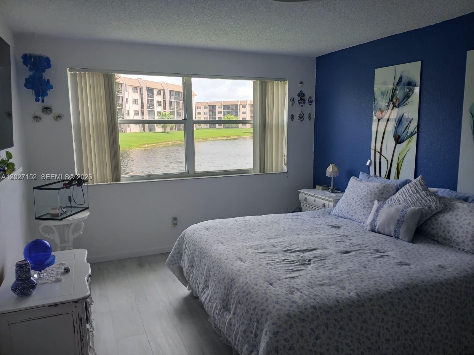 SUNRISE LAKES 190 CONDO - Residential