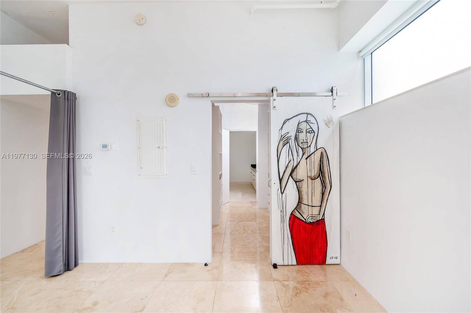 SPACE 01 CONDO - Residential