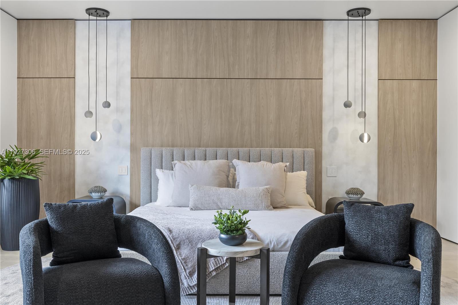 BISCAYNE LAWN EXTENSION - Residential