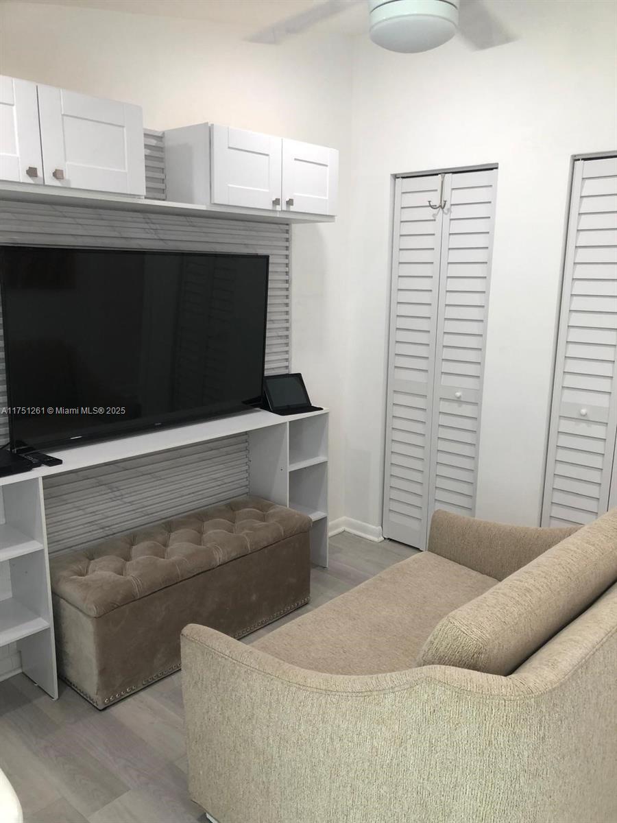 GATEWAY ESTATES PARK COND - Residential