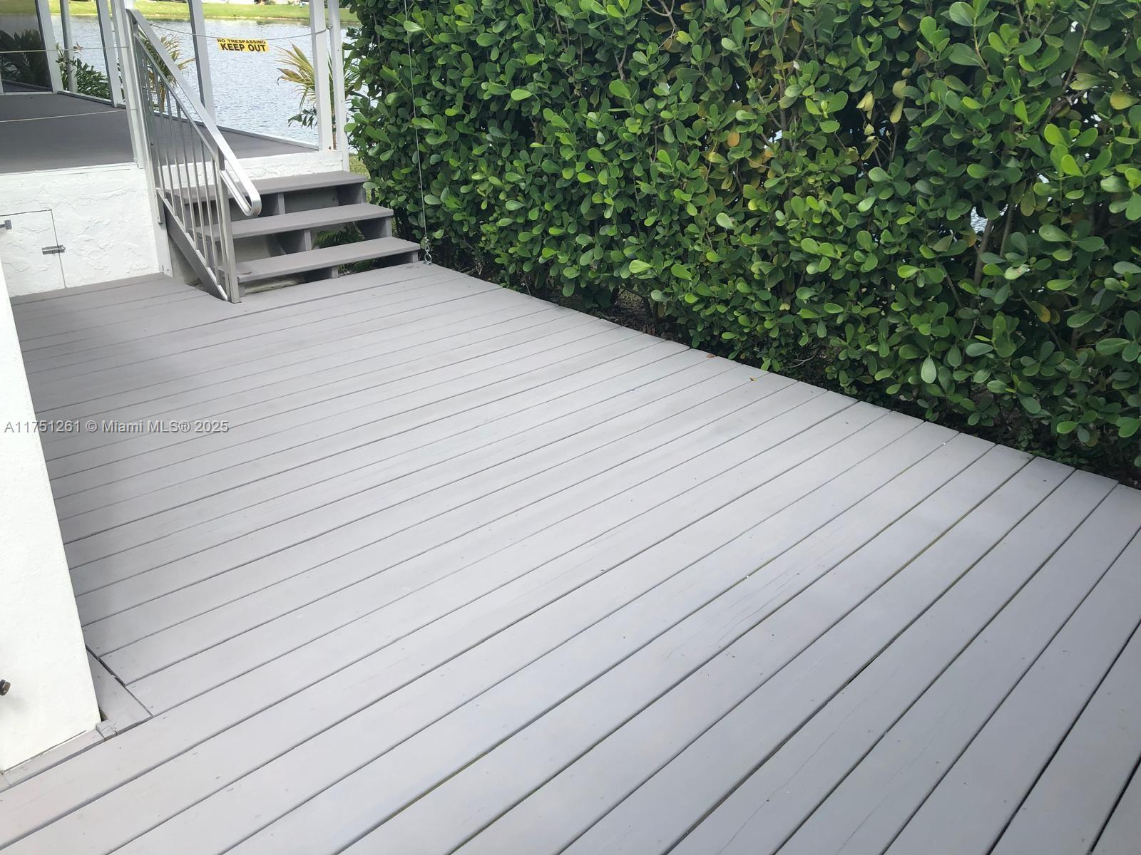 GATEWAY ESTATES PARK COND - Residential