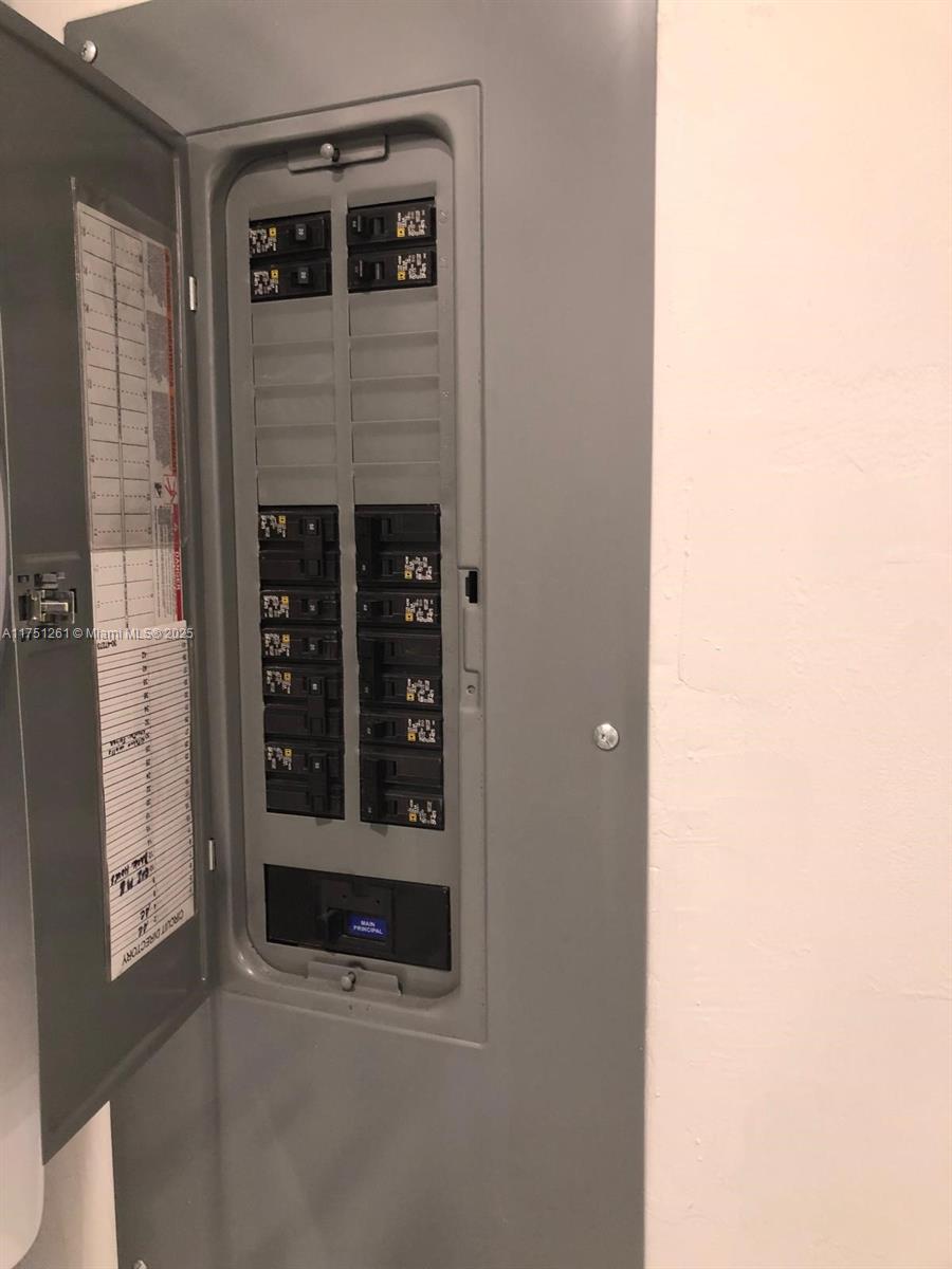 GATEWAY ESTATES PARK COND - Residential