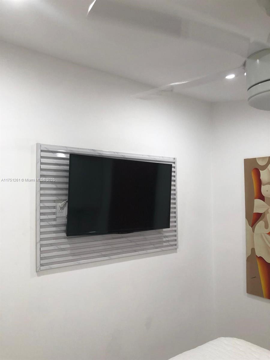 GATEWAY ESTATES PARK COND - Residential