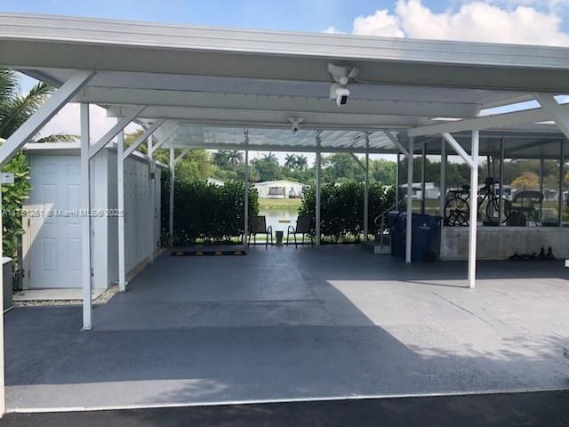 GATEWAY ESTATES PARK COND - Residential