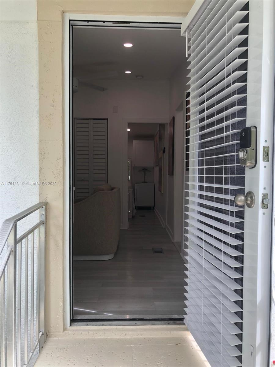 GATEWAY ESTATES PARK COND - Residential