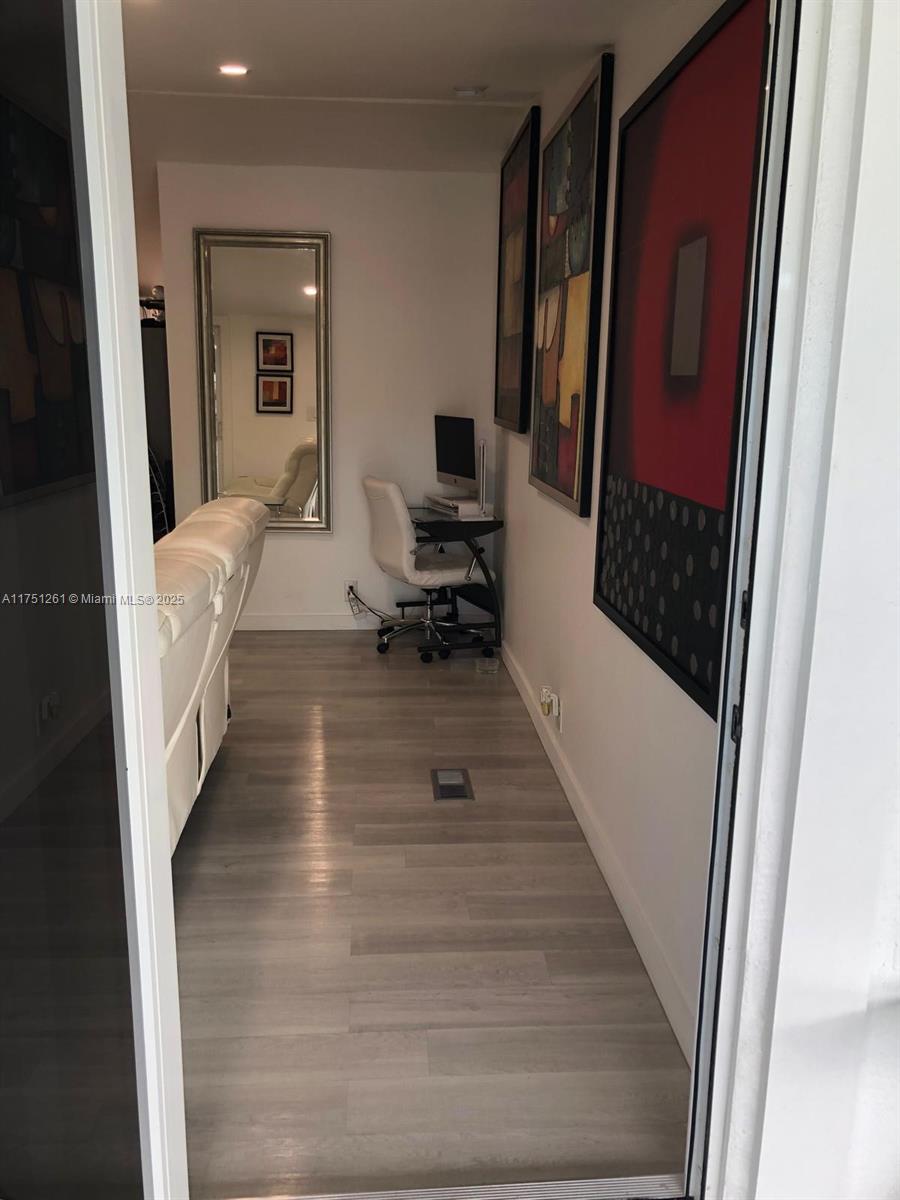 GATEWAY ESTATES PARK COND - Residential